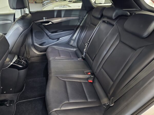 Hyundai i40 CW 1.7 CRDi 136 Tecno Xenon Sky - Imagen 17