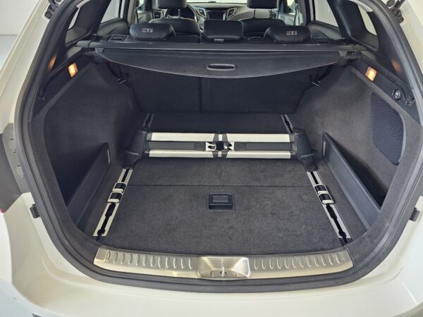 Hyundai i40 CW 1.7 CRDi 136 Tecno Xenon Sky - Imagen 19