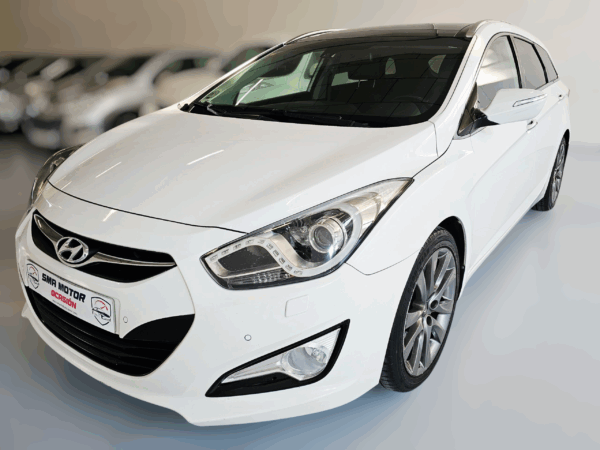 Hyundai i40 CW 1.7 CRDi 136 Tecno Xenon Sky - Imagen 5