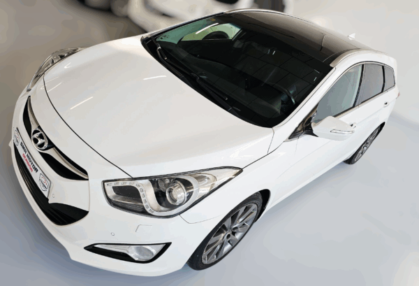 Hyundai i40 CW 1.7 CRDi 136 Tecno Xenon Sky - Imagen 6