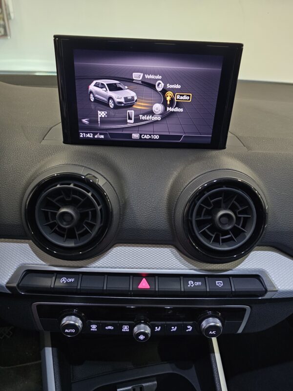 Audi Q2 1.6 TDI Design edition - Imagen 14