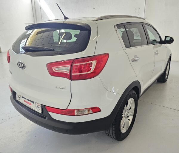 Kia Sportage 2.0 CRDi Drive 4x4 - Imagen 11