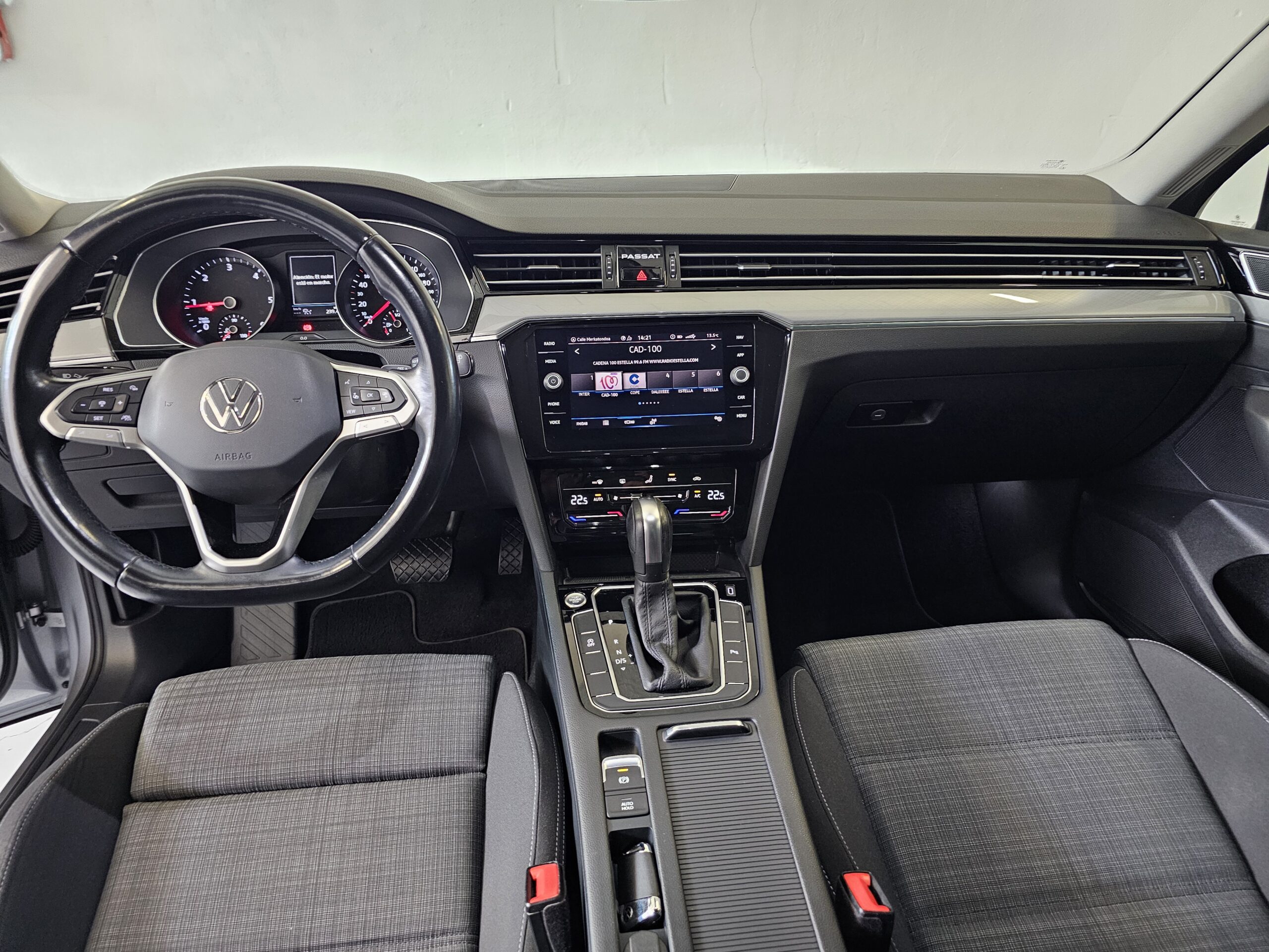 Volkswagen Passat Variant Executive 2.0 TDI EVO 150CV DSG7 - Imagen 15