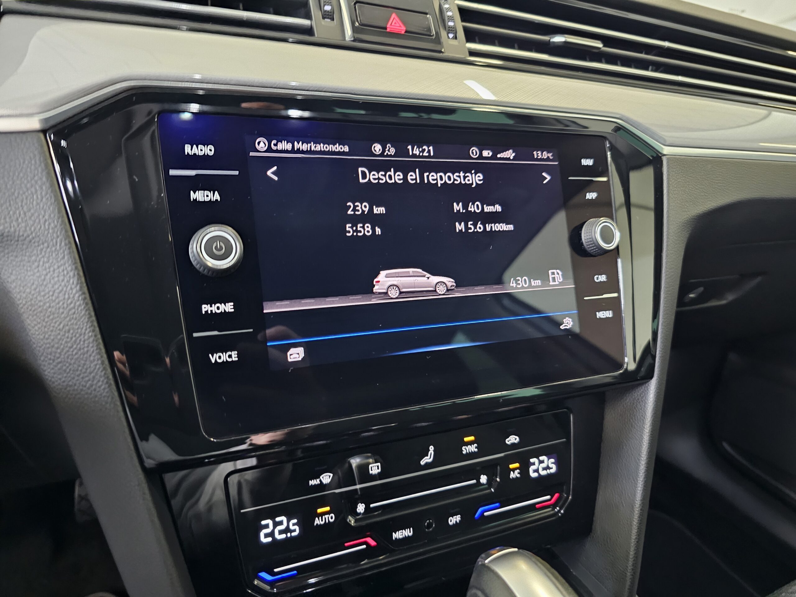 Volkswagen Passat Variant Executive 2.0 TDI EVO 150CV DSG7 - Imagen 17