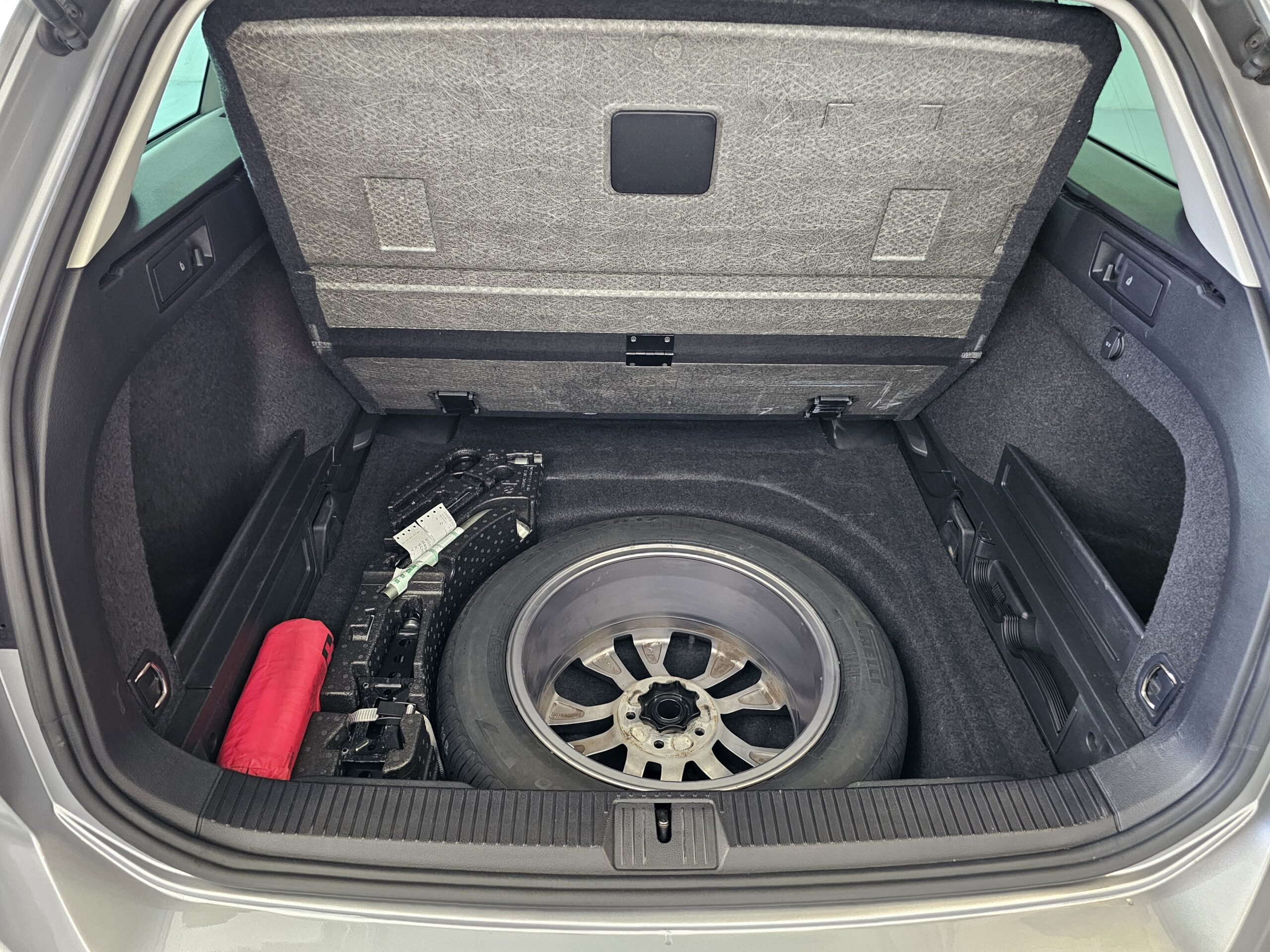 Volkswagen Passat Variant Executive 2.0 TDI EVO 150CV DSG7 - Imagen 20