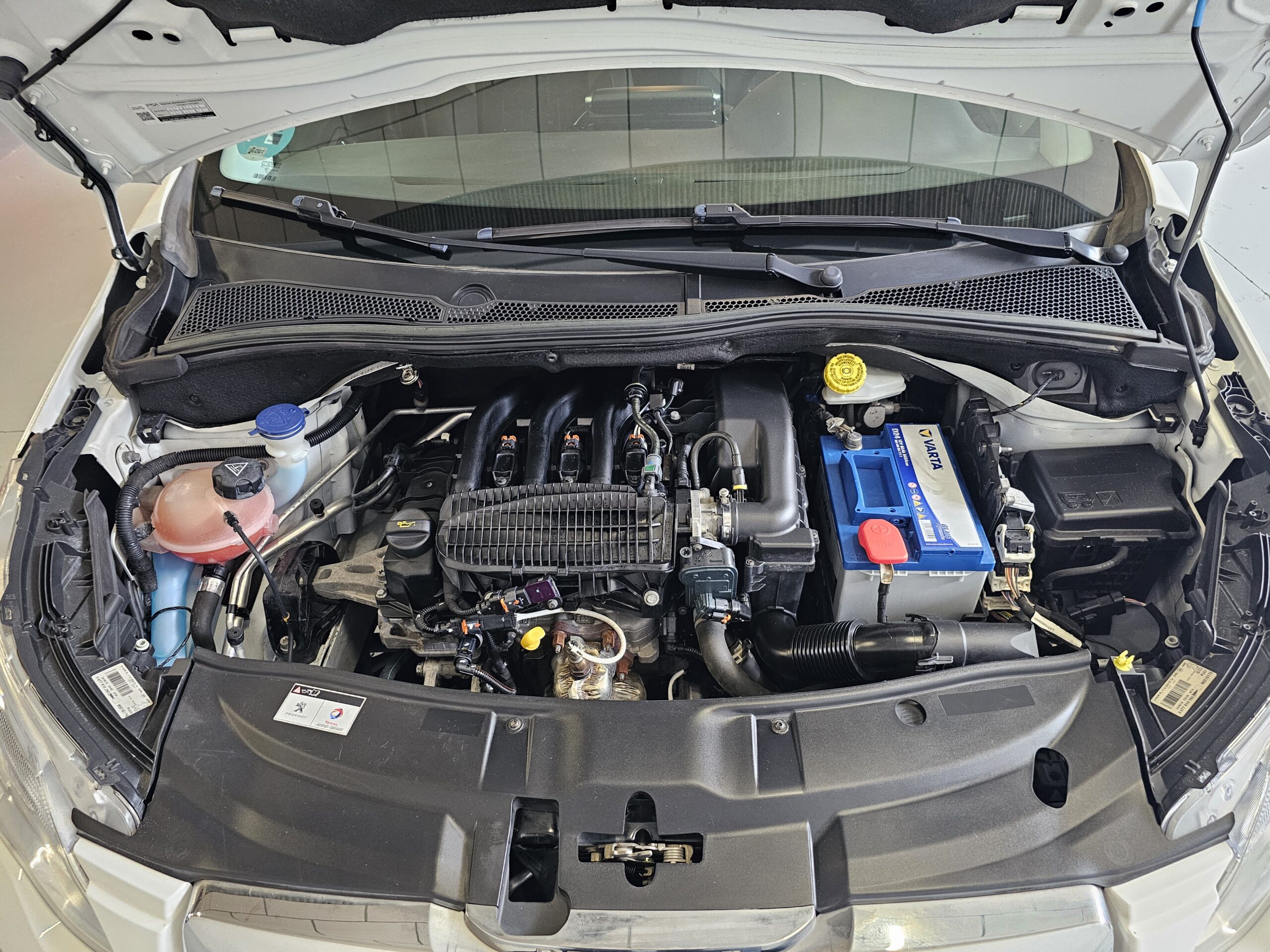 Peugeot 2008 1.2 VTi Active - Imagen 34