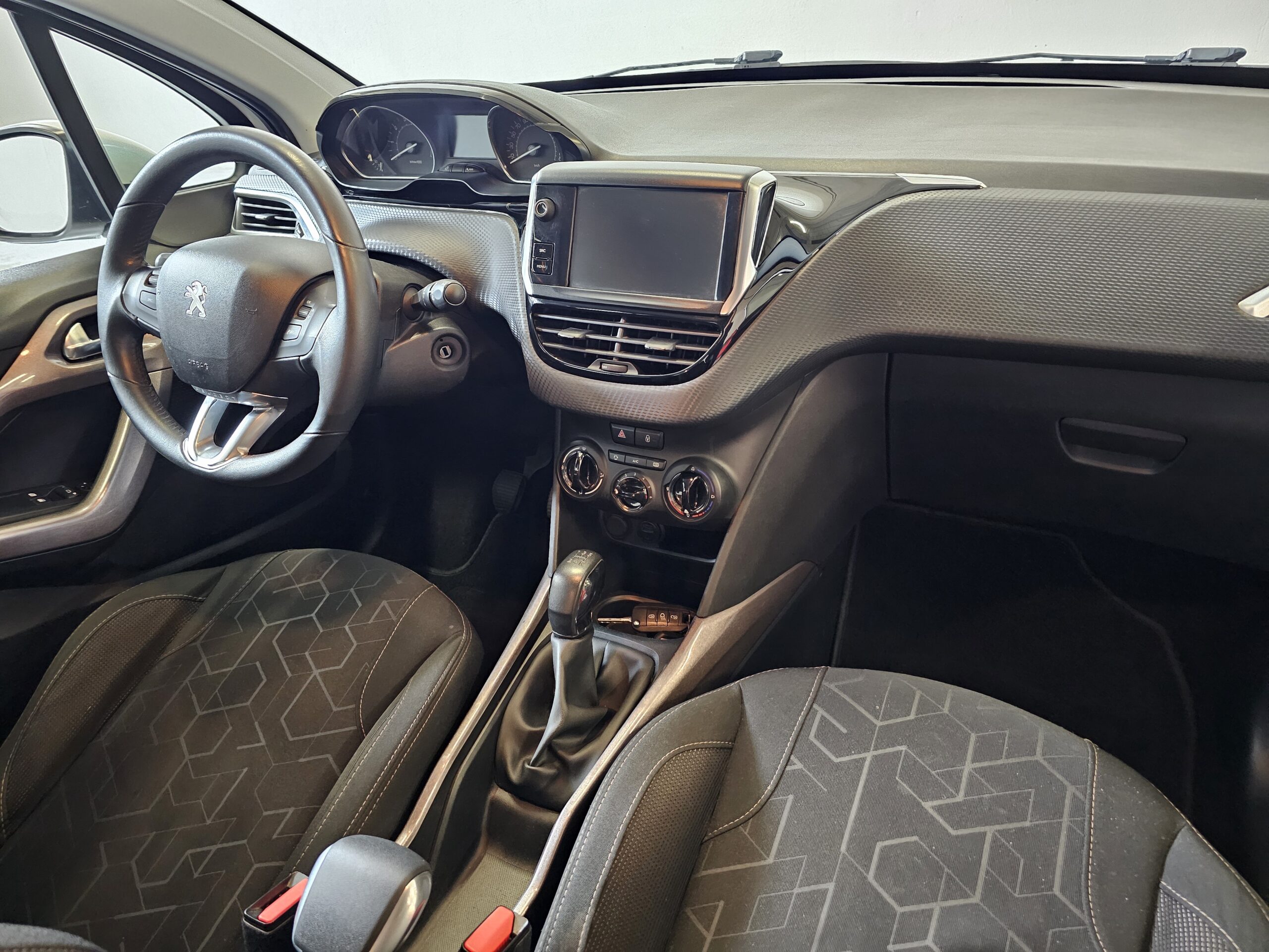 Peugeot 2008 1.2 VTi Active - Imagen 24