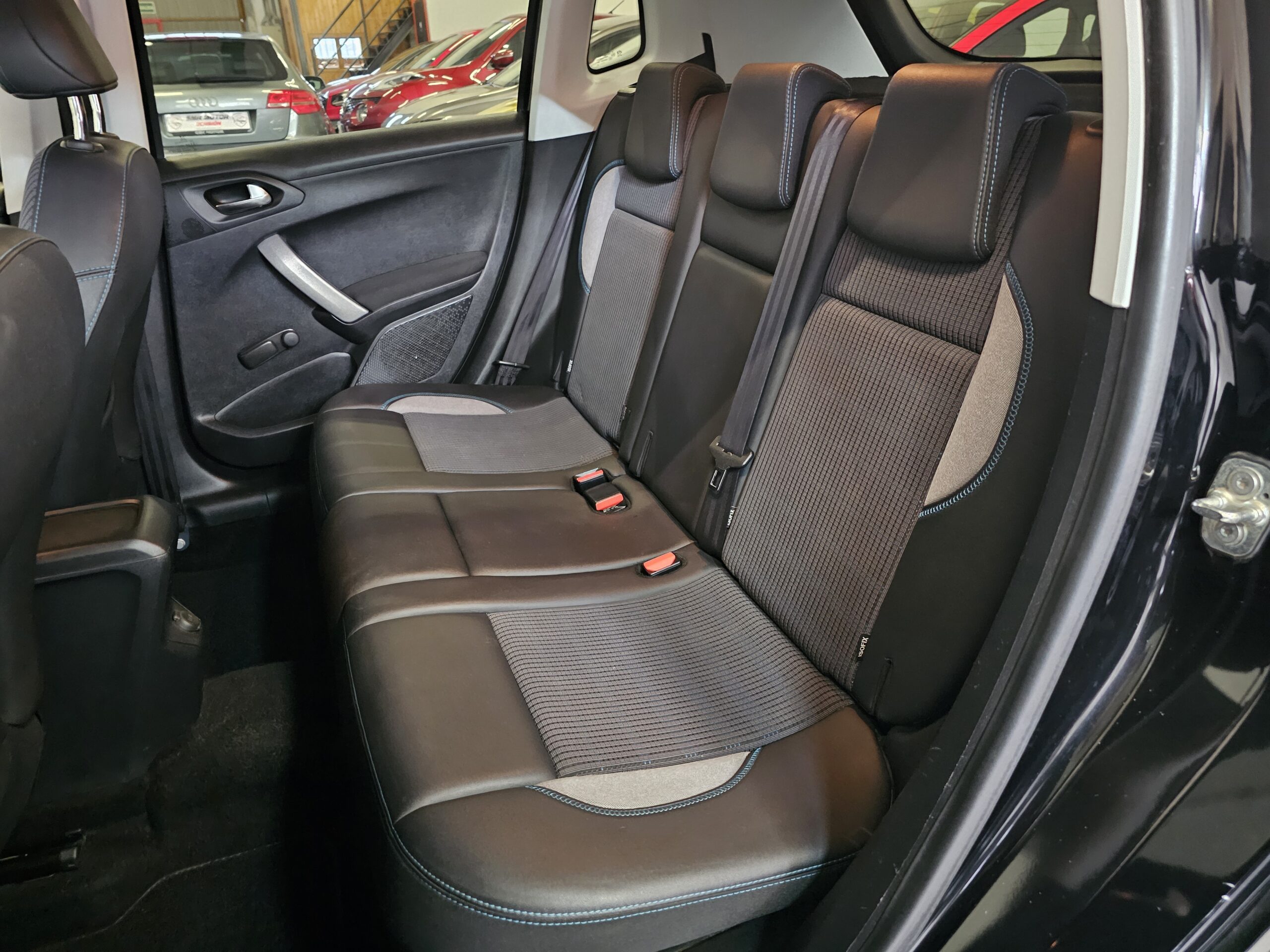 Peugeot 2008 1.2 PureTech 110cv Urban Move - Imagen 11