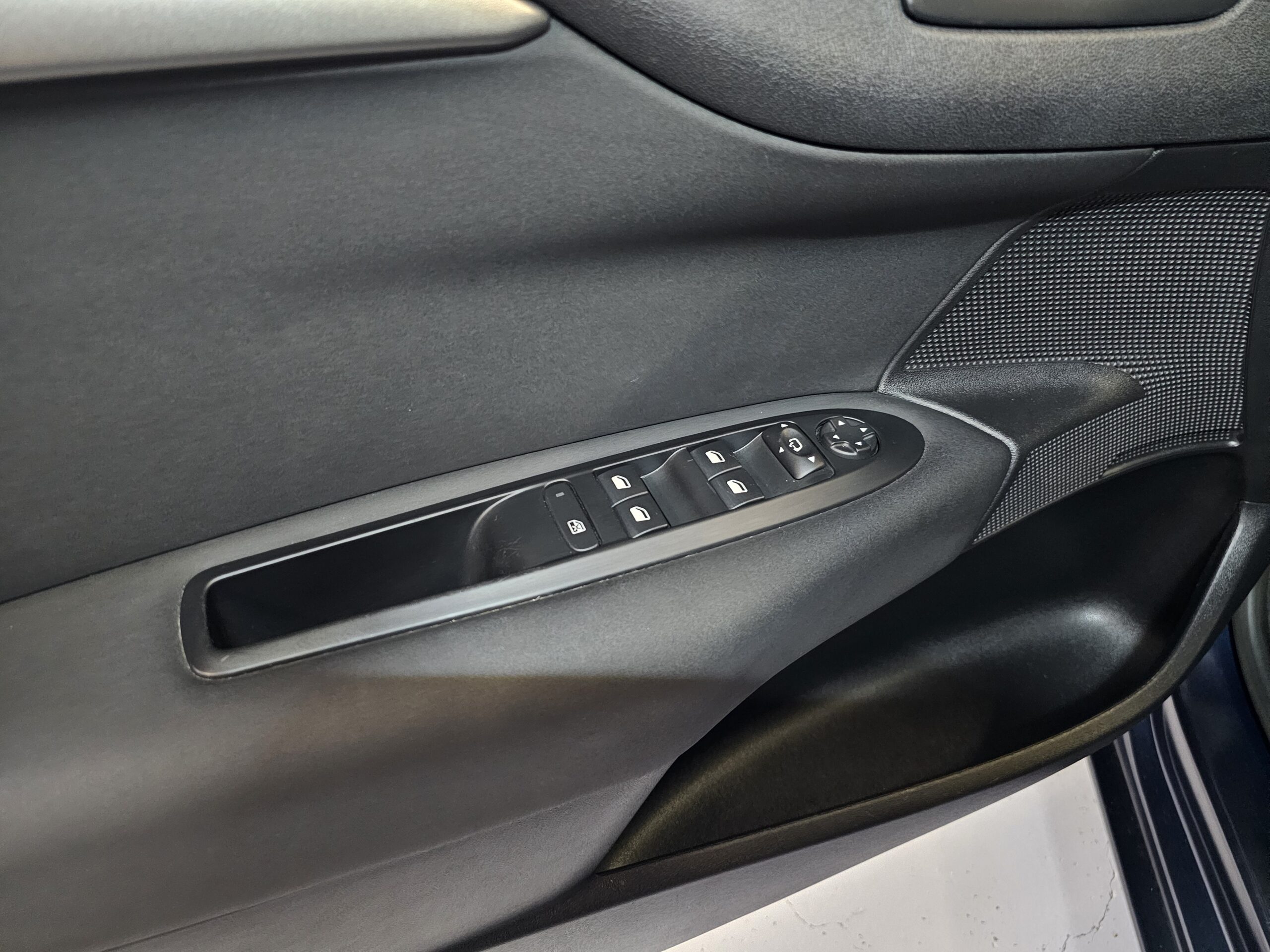 Citroen C4 1.6 e-HDi 115cv Collection - Imagen 27