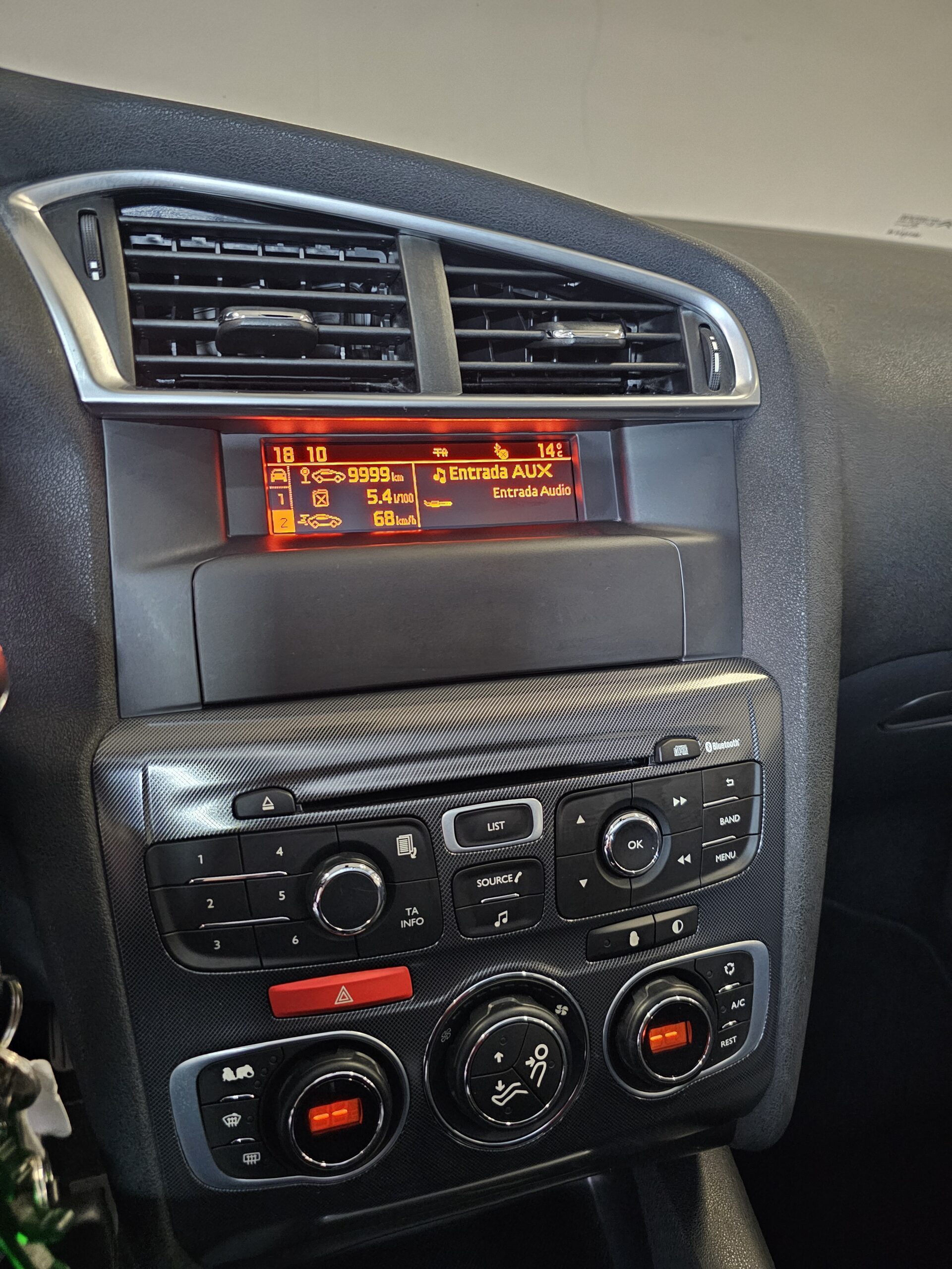 Citroen C4 1.6 e-HDi 115cv Collection - Imagen 31