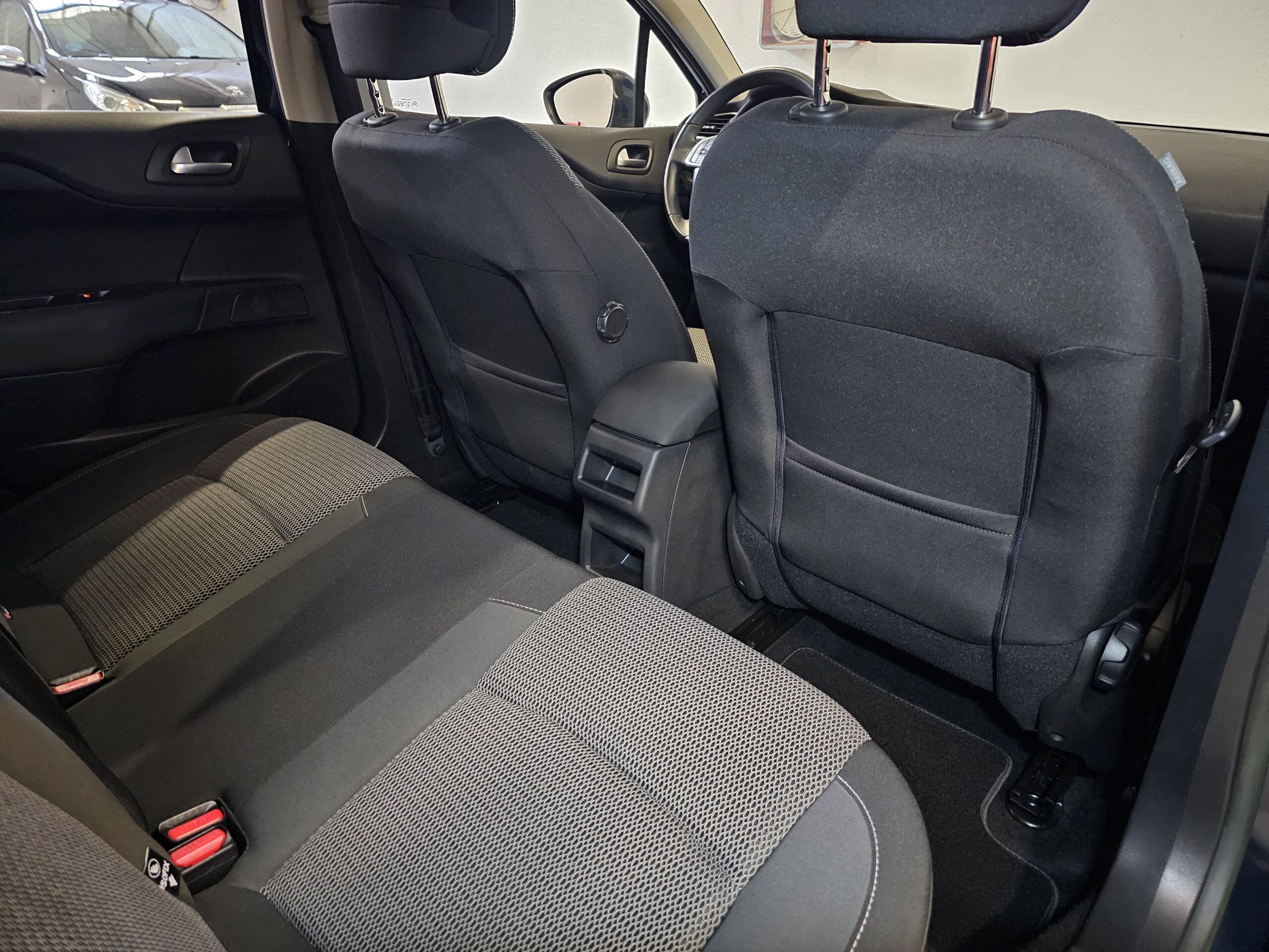 Citroen C4 1.6 e-HDi 115cv Collection - Imagen 36