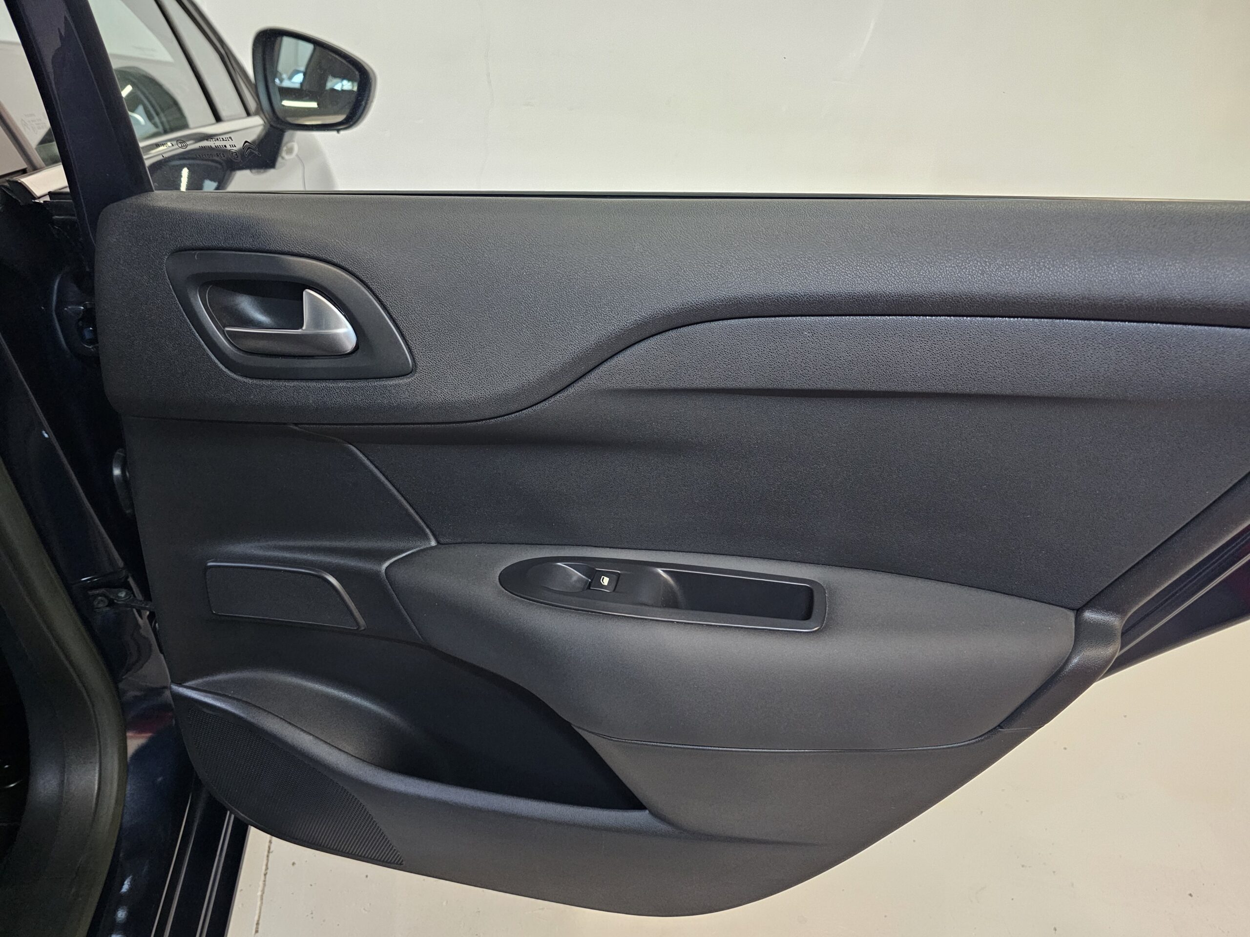 Citroen C4 1.6 e-HDi 115cv Collection - Imagen 37