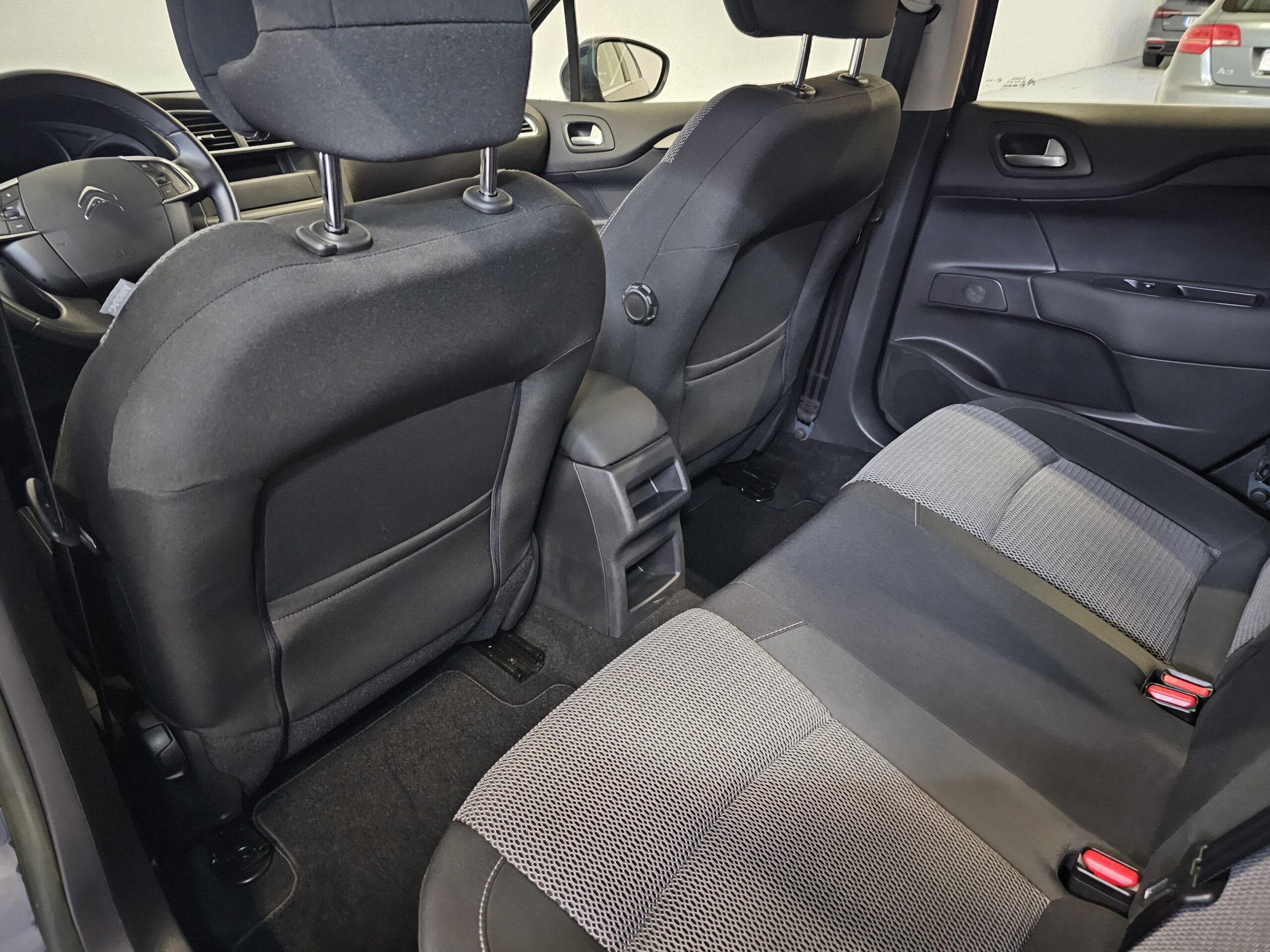 Citroen C4 1.6 e-HDi 115cv Collection - Imagen 39