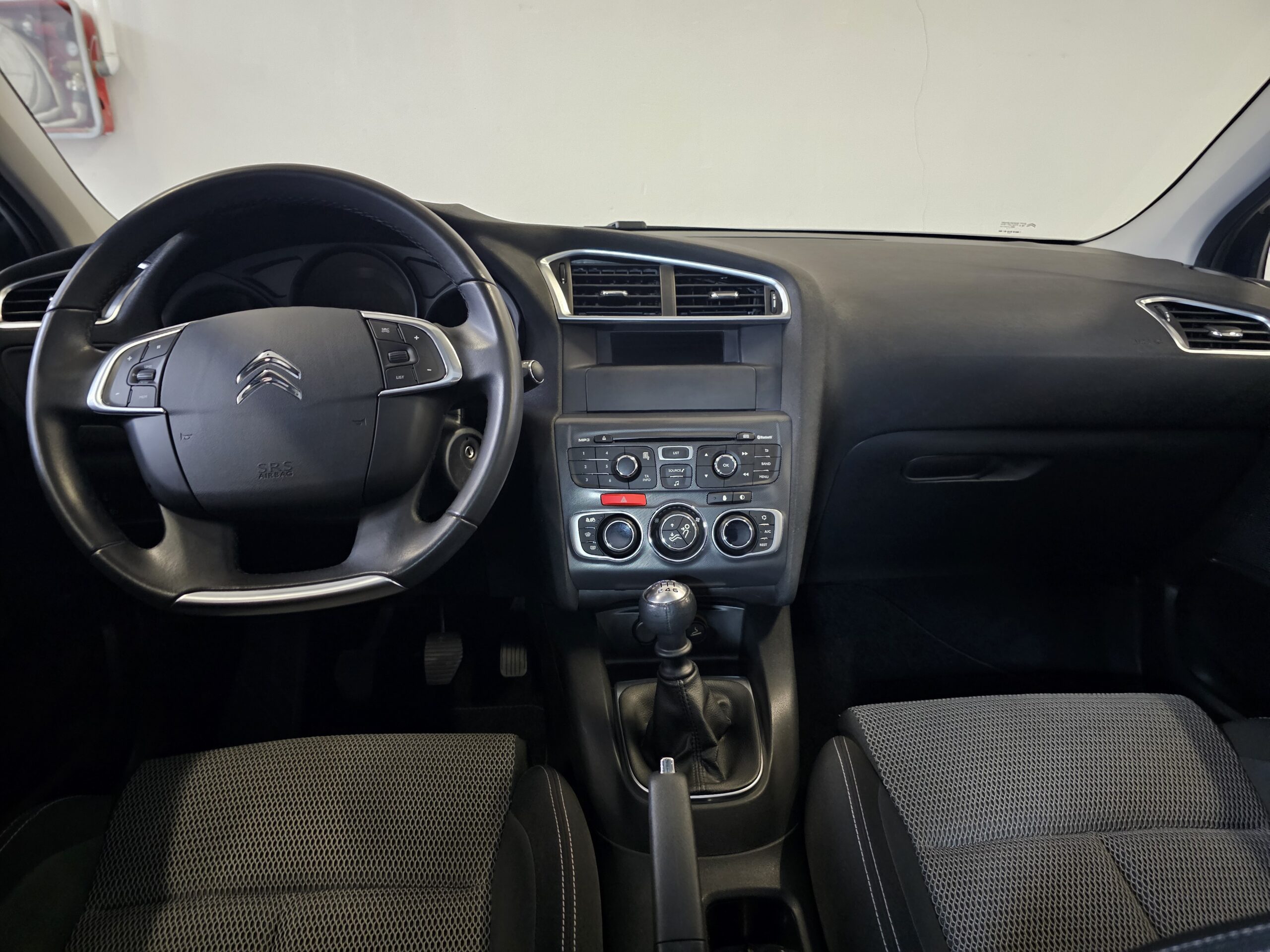Citroen C4 1.6 e-HDi 115cv Collection - Imagen 40