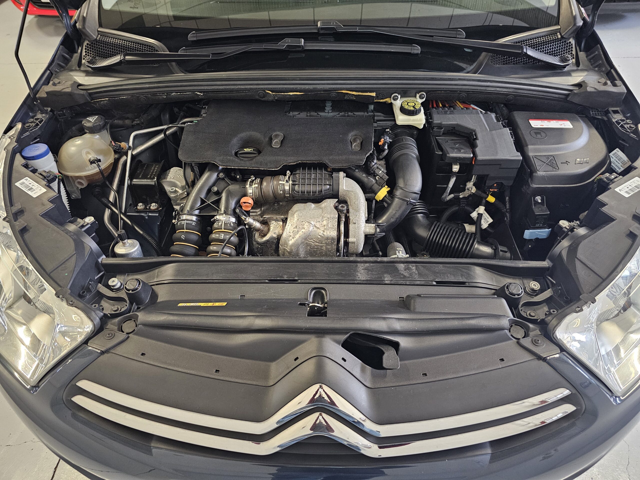 Citroen C4 1.6 e-HDi 115cv Collection - Imagen 44