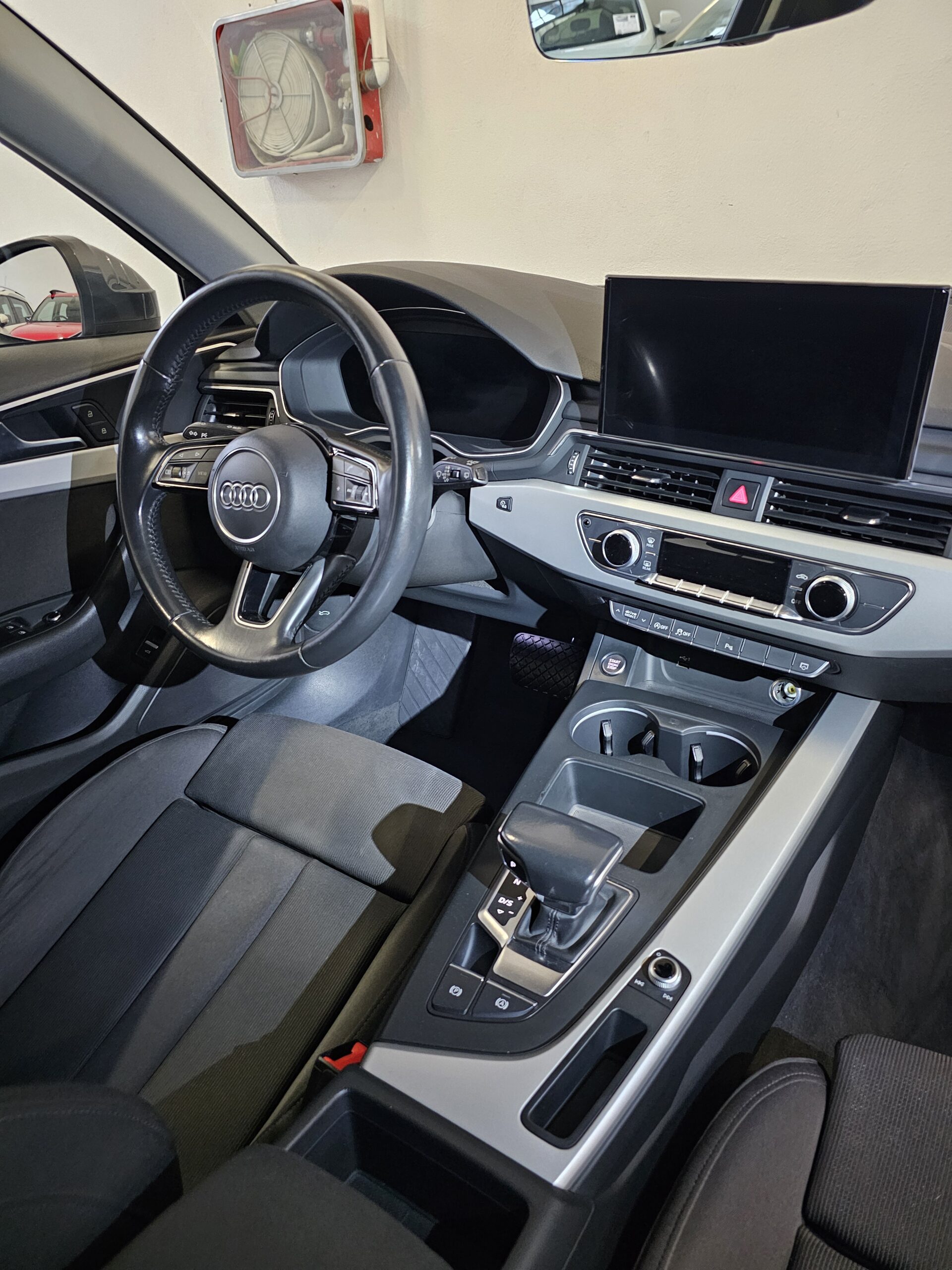 Audi A4 35 TDI 163CV STRONIC Mild-Hybrid S line - Imagen 32