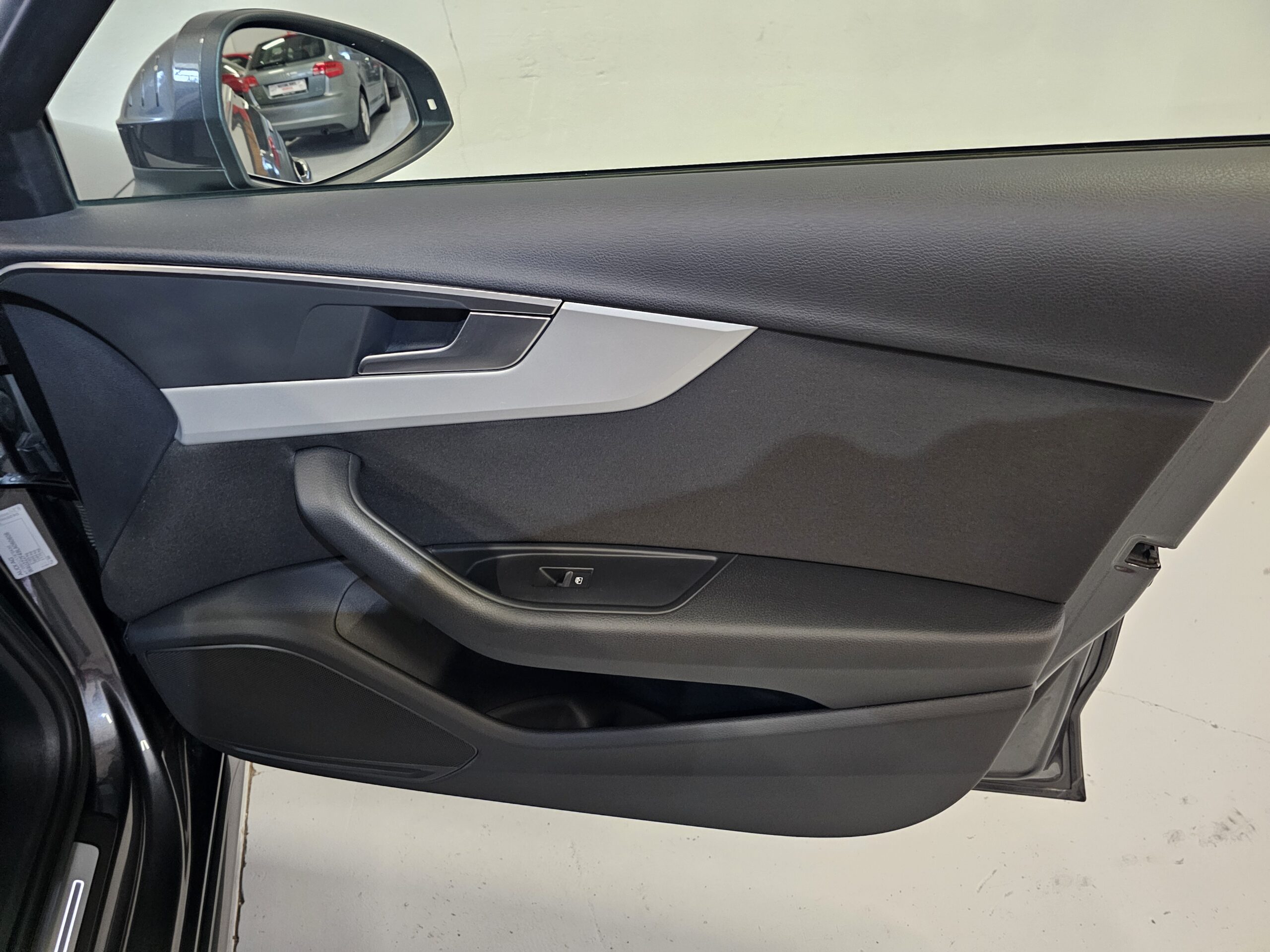 Audi A4 35 TDI 163CV STRONIC Mild-Hybrid S line - Imagen 33