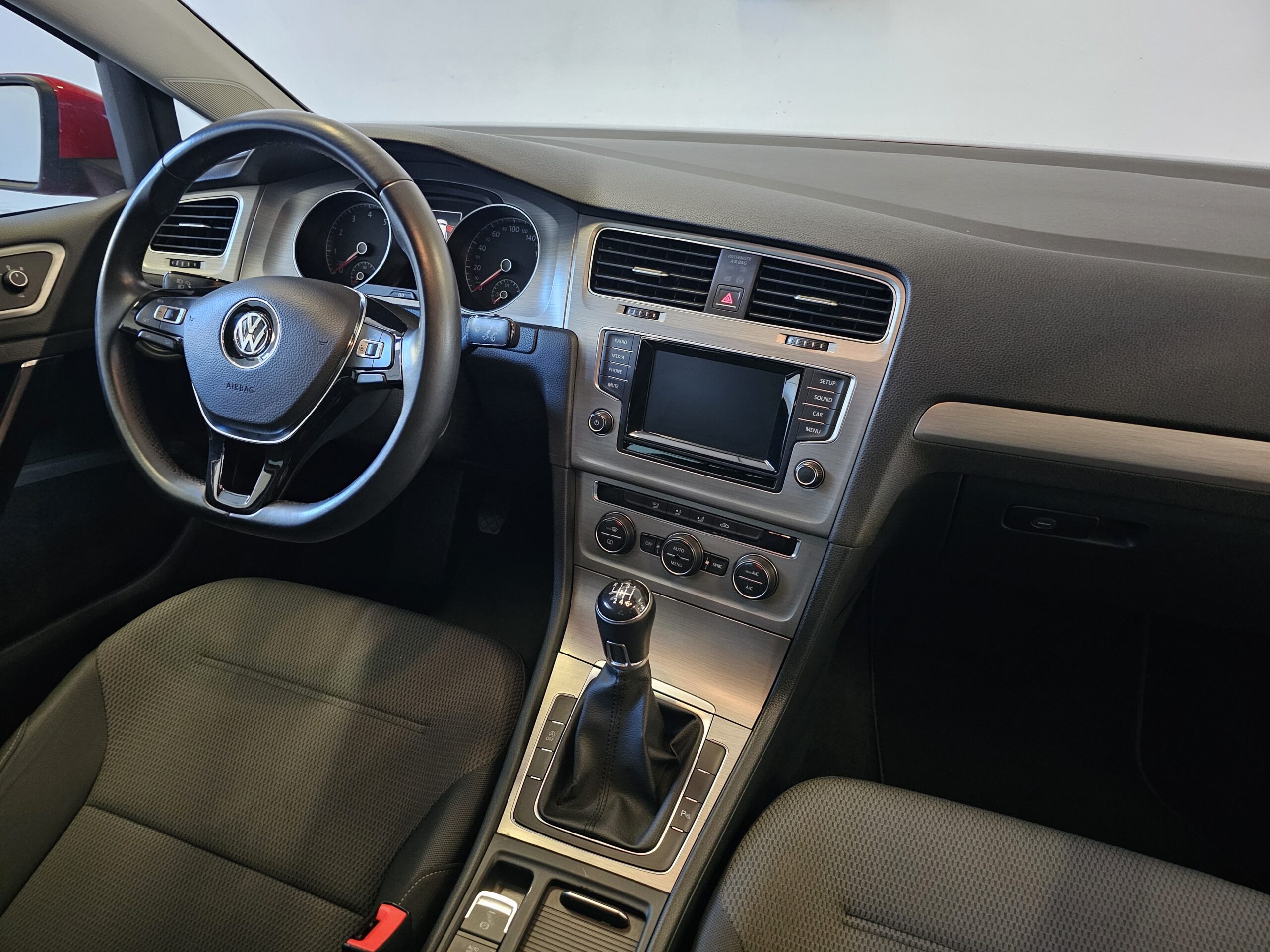 Volkswagen Golf VII 1.4 TSI Advance BlueMotion Rojo - Imagen 29