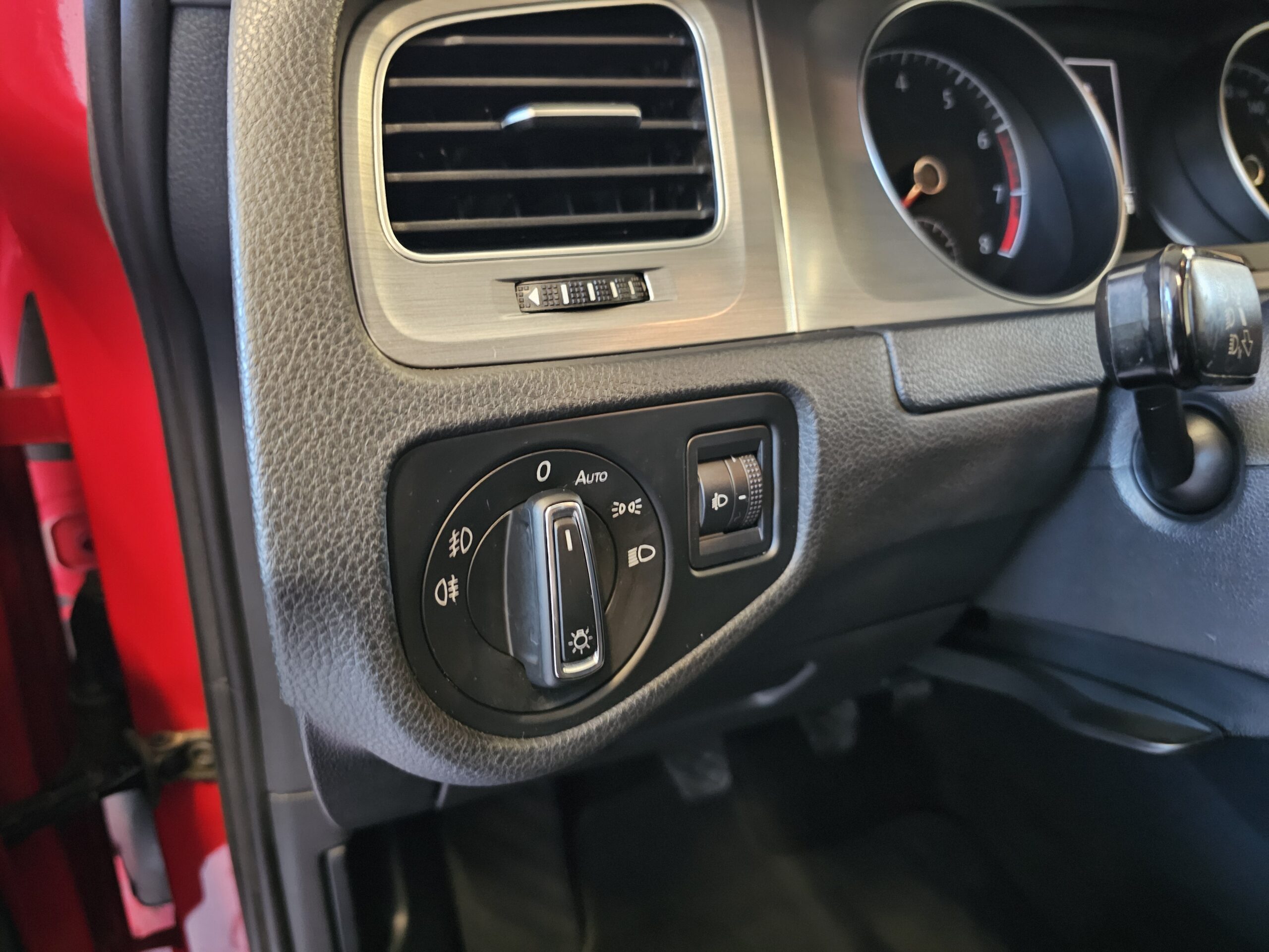 Volkswagen Golf VII 1.4 TSI Advance BlueMotion Rojo - Imagen 31