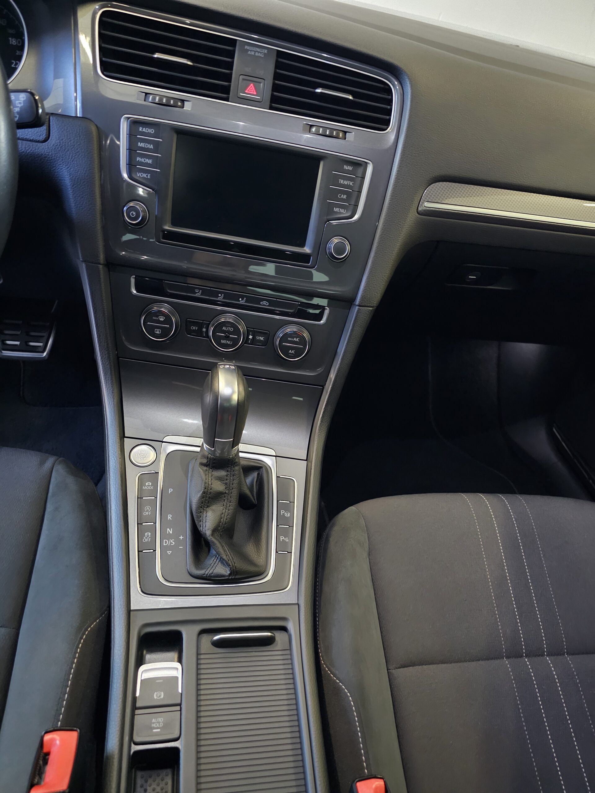 Volkswagen Golf VII ALLTRACK 2.0 TDI 185CV DSG 4Motion BlueMotion - Imagen 29