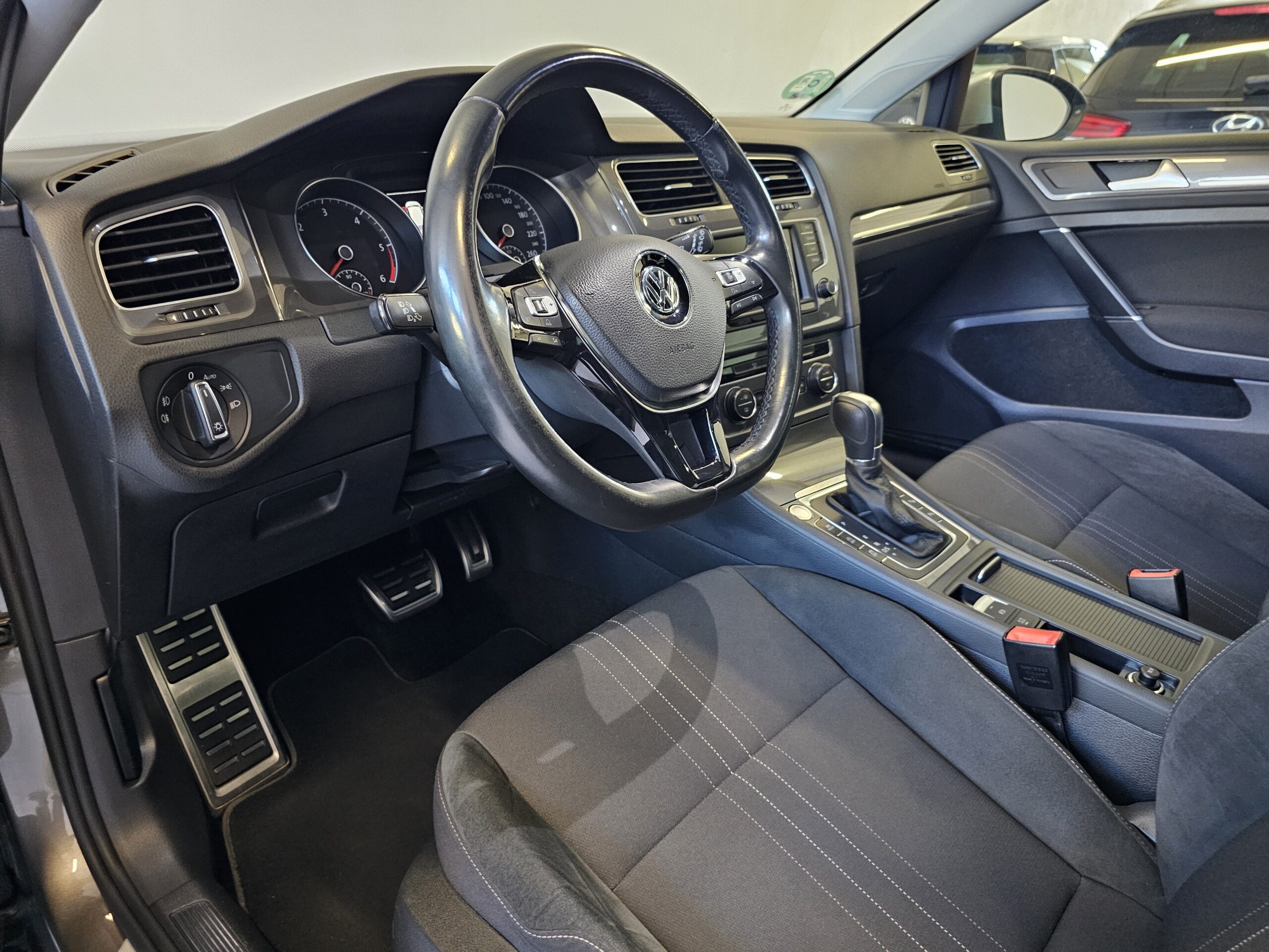 Volkswagen Golf VII ALLTRACK 2.0 TDI 185CV DSG 4Motion BlueMotion - Imagen 47