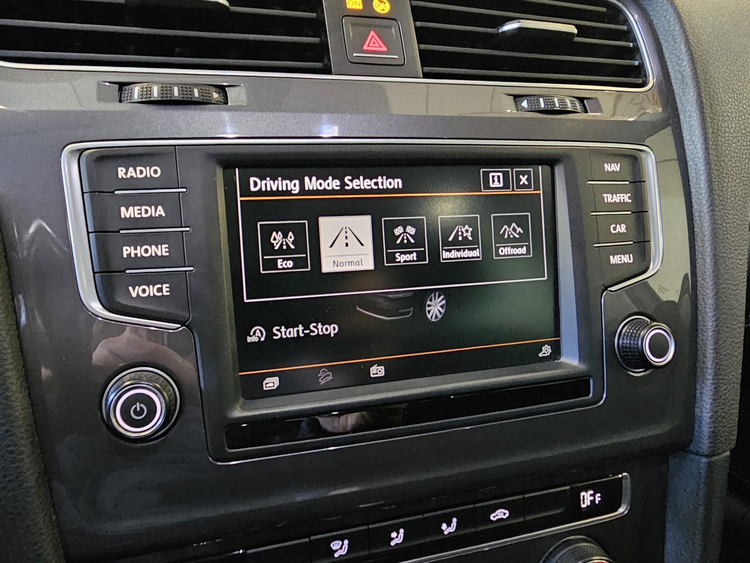 Volkswagen Golf VII ALLTRACK 2.0 TDI 185CV DSG 4Motion BlueMotion - Imagen 52