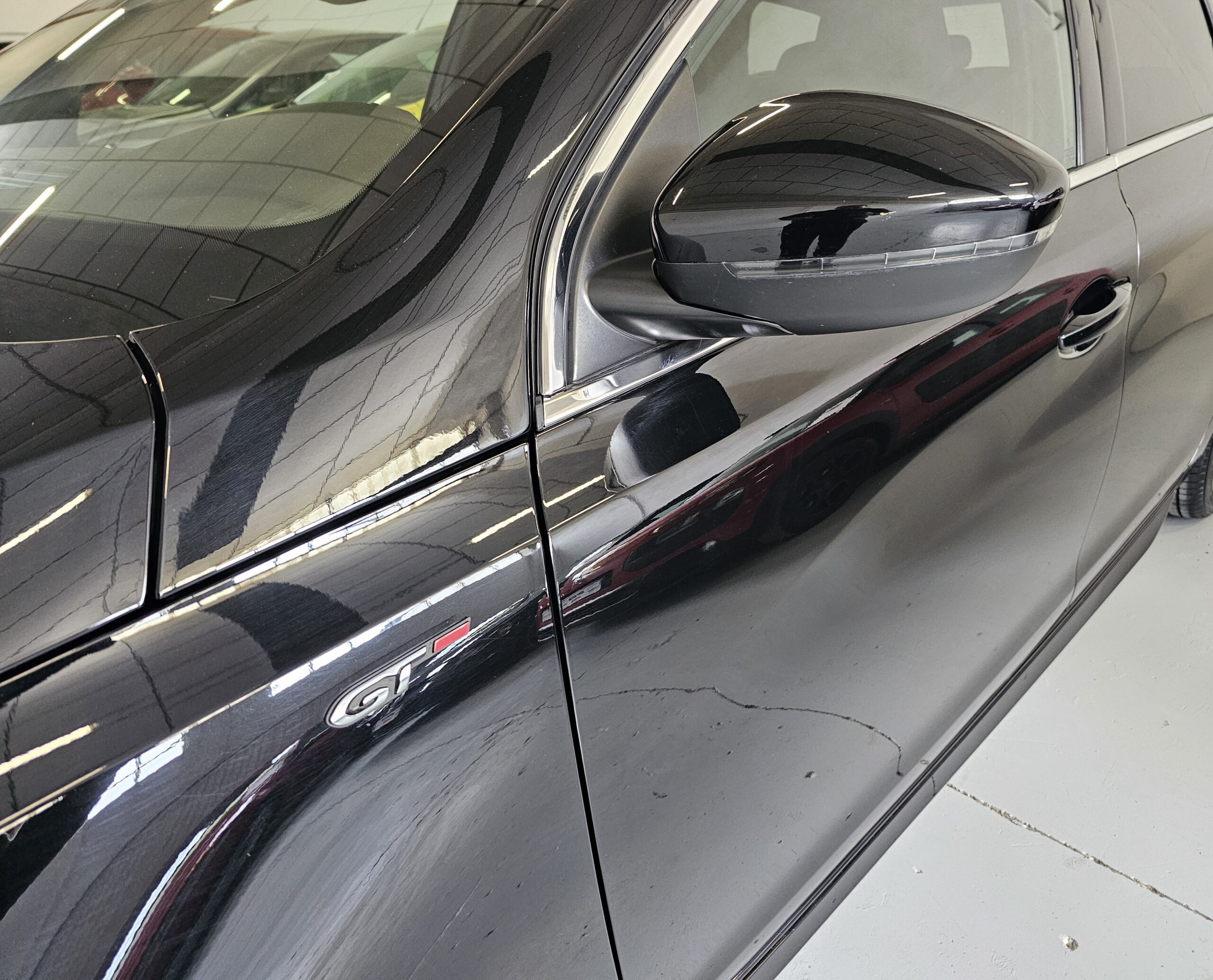 Peugeot 308 SW GT BlueHDI 180CV EAT8 - Imagen 9