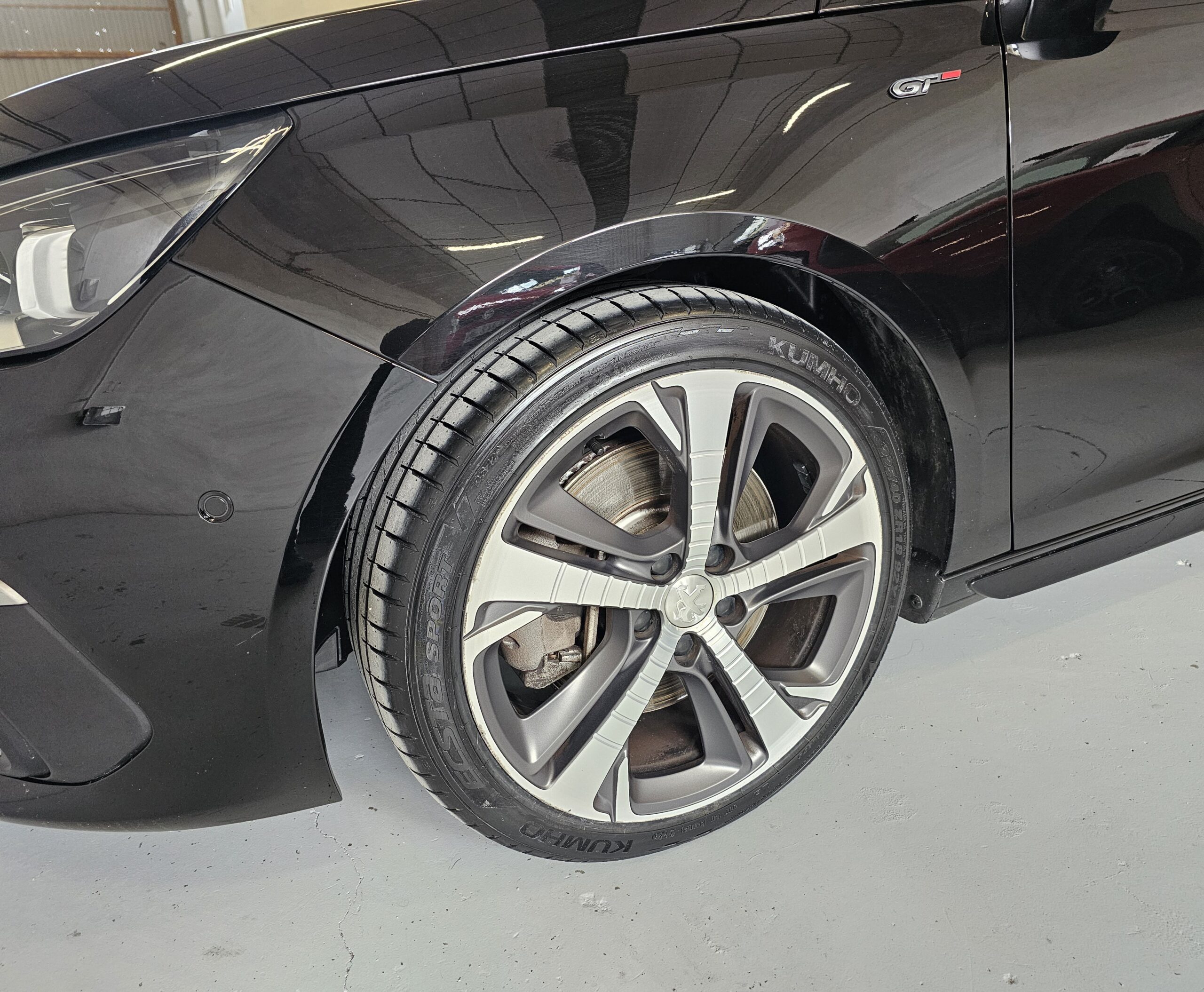 Peugeot 308 SW GT BlueHDI 180CV EAT8 - Imagen 10