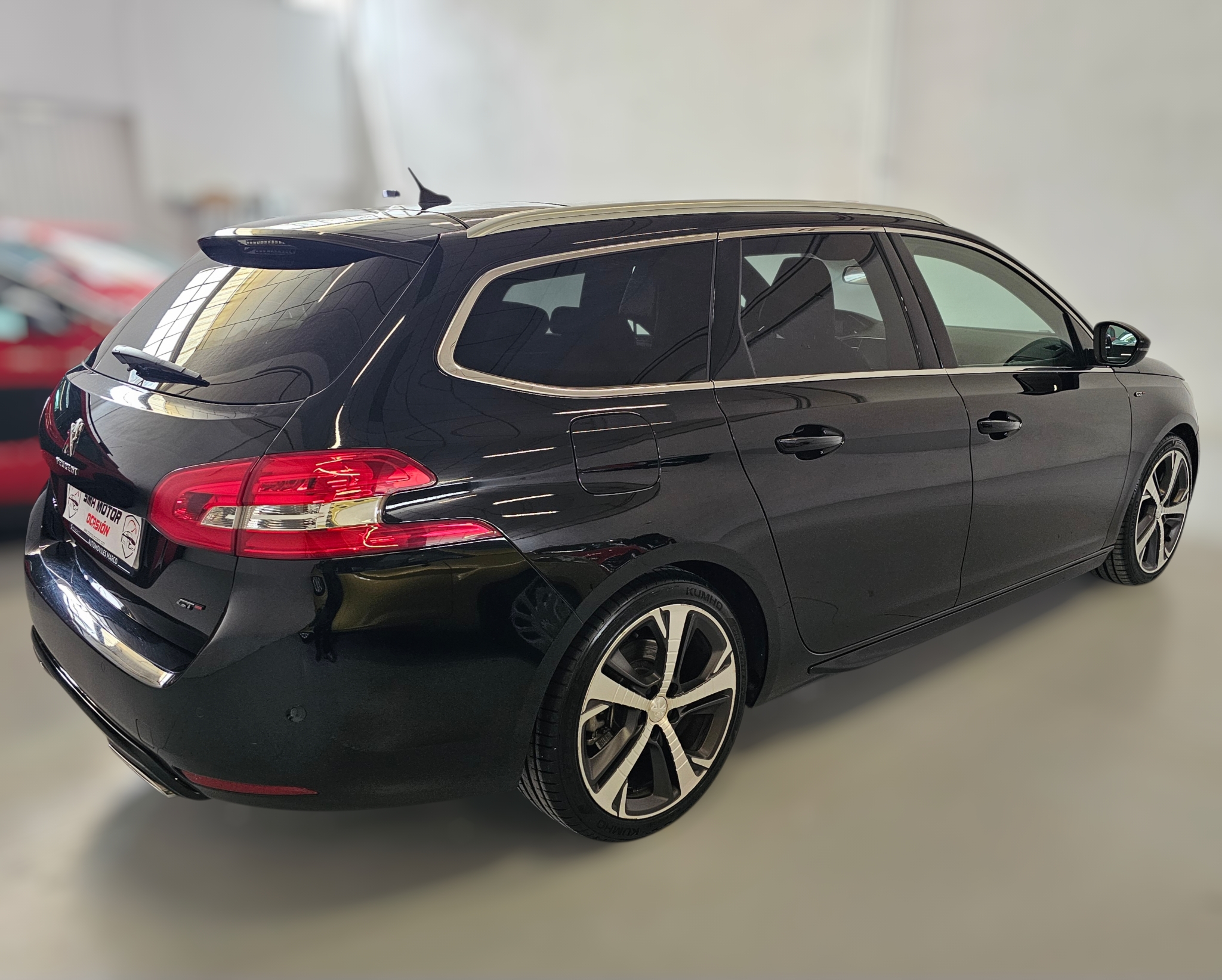 Peugeot 308 SW GT BlueHDI 180CV EAT8 - Imagen 16