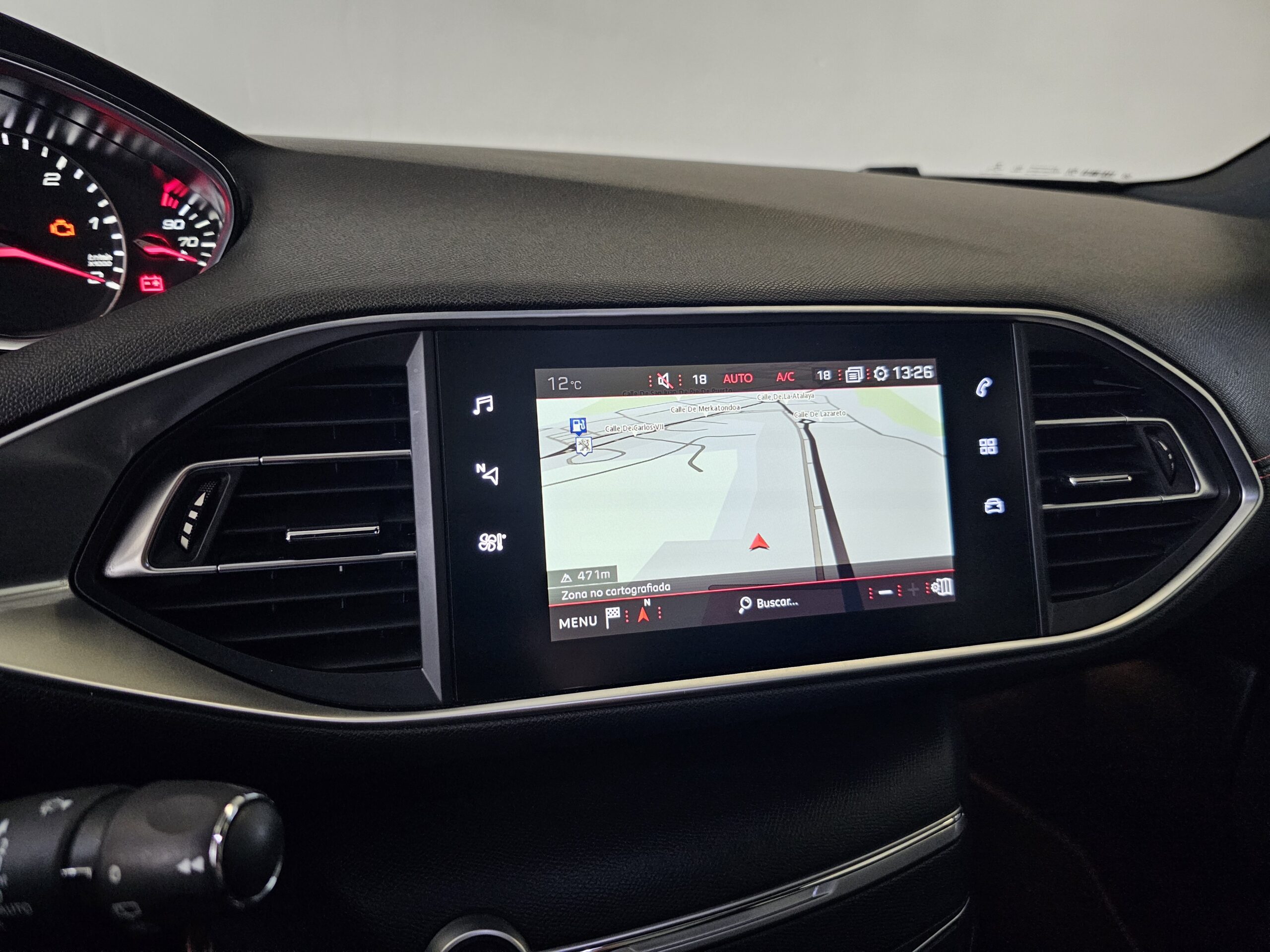 Peugeot 308 SW GT BlueHDI 180CV EAT8 - Imagen 29