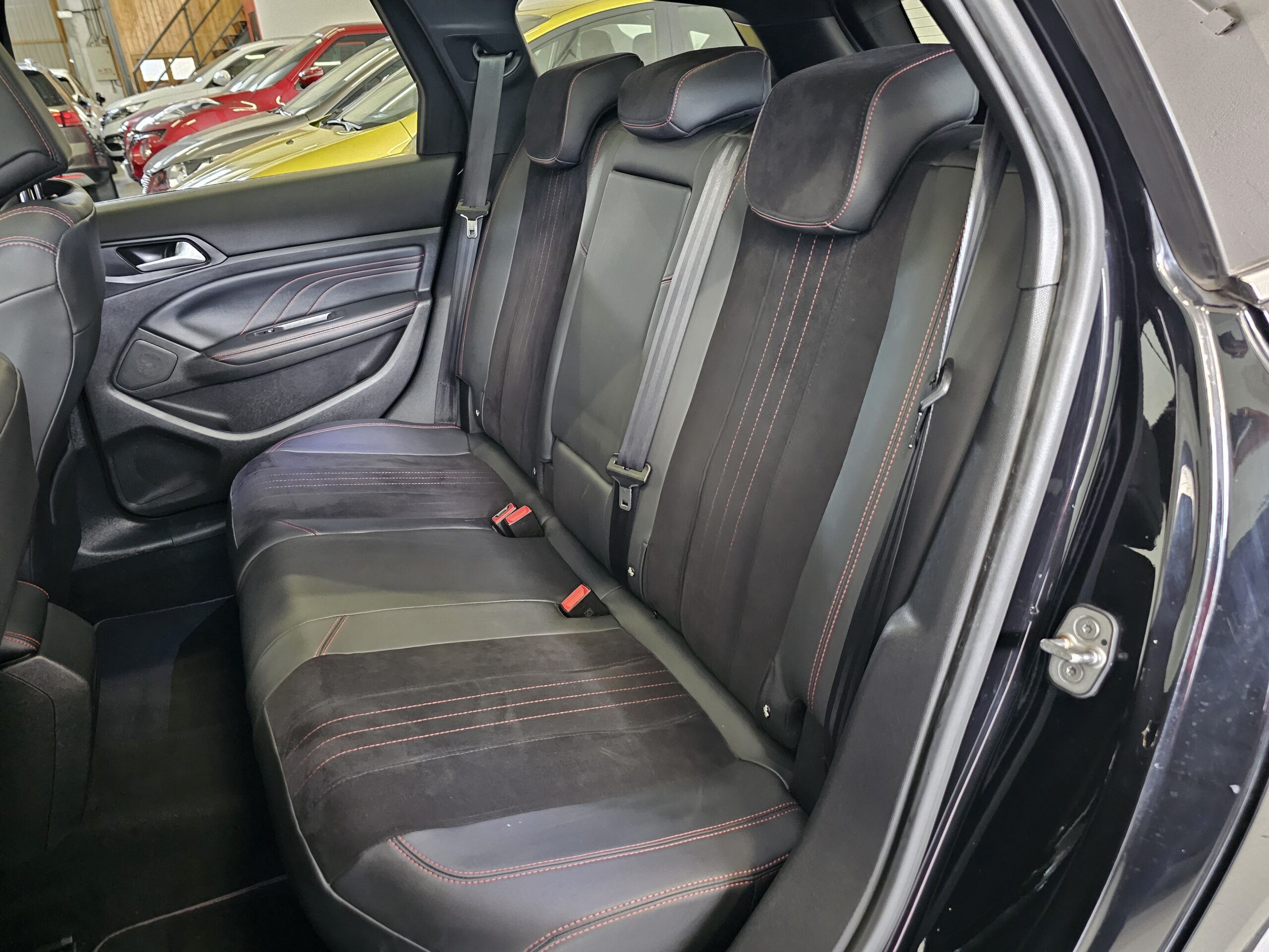 Peugeot 308 SW GT BlueHDI 180CV EAT8 - Imagen 41