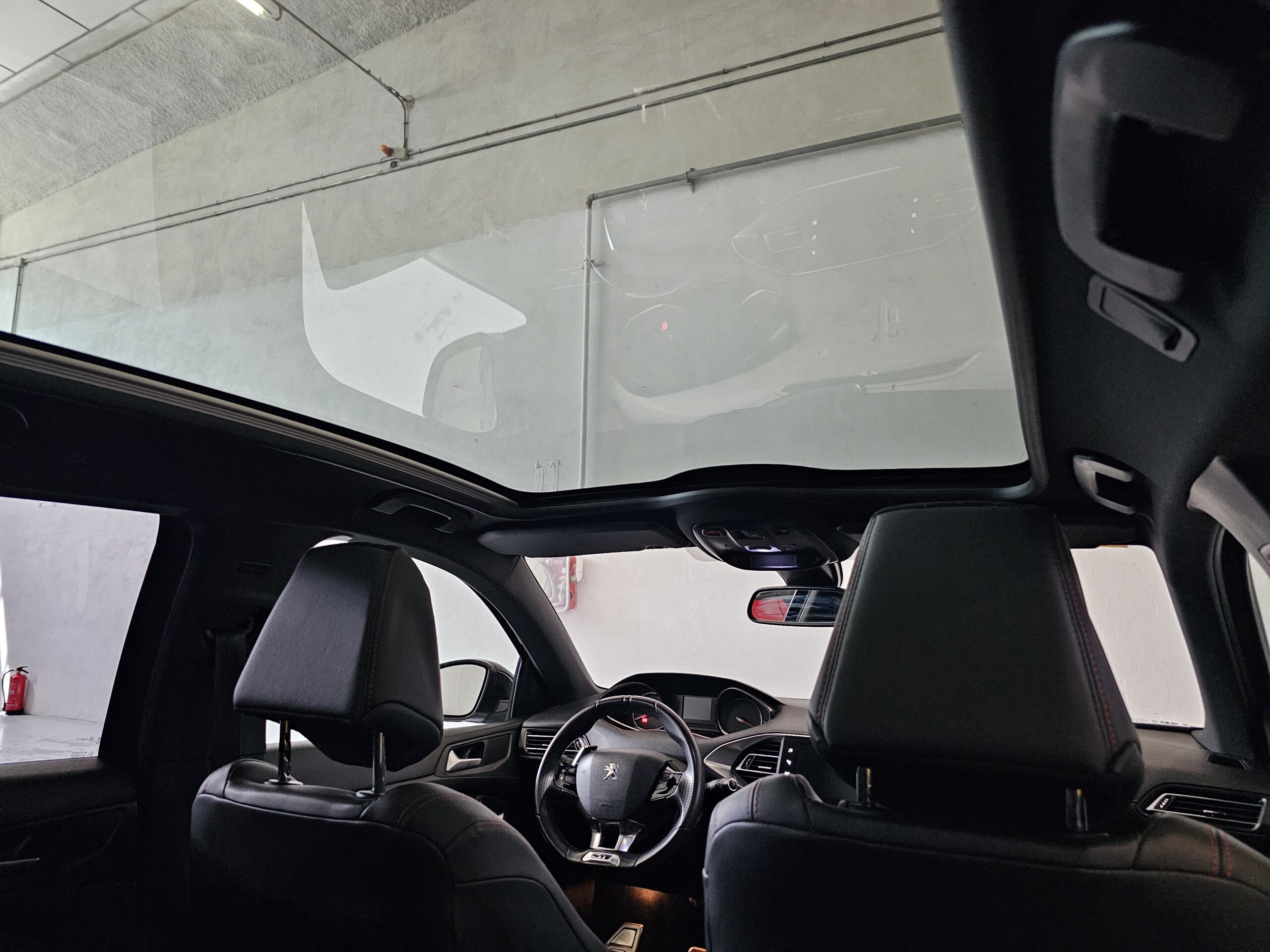 Peugeot 308 SW GT BlueHDI 180CV EAT8 - Imagen 44