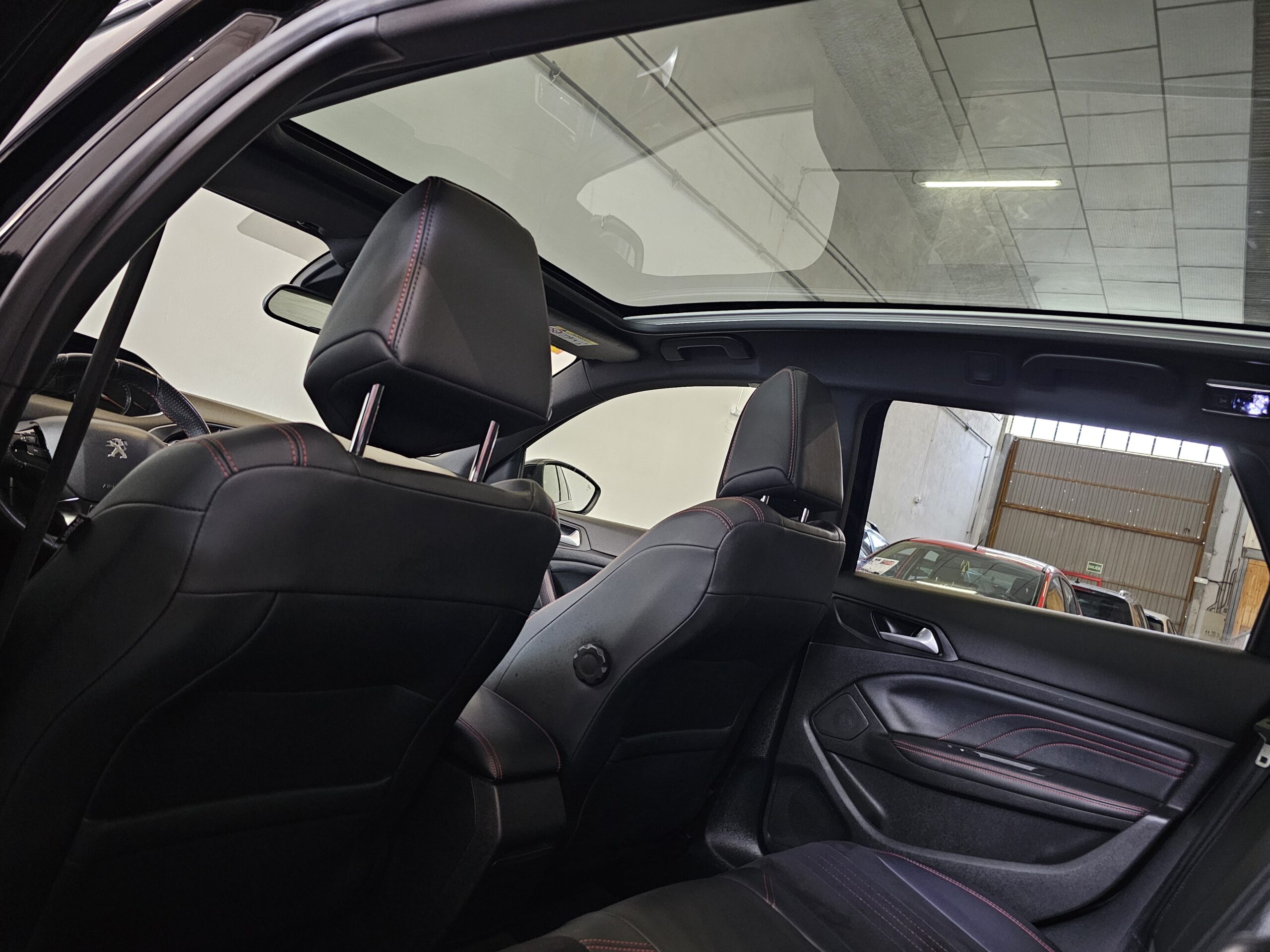 Peugeot 308 SW GT BlueHDI 180CV EAT8 - Imagen 47