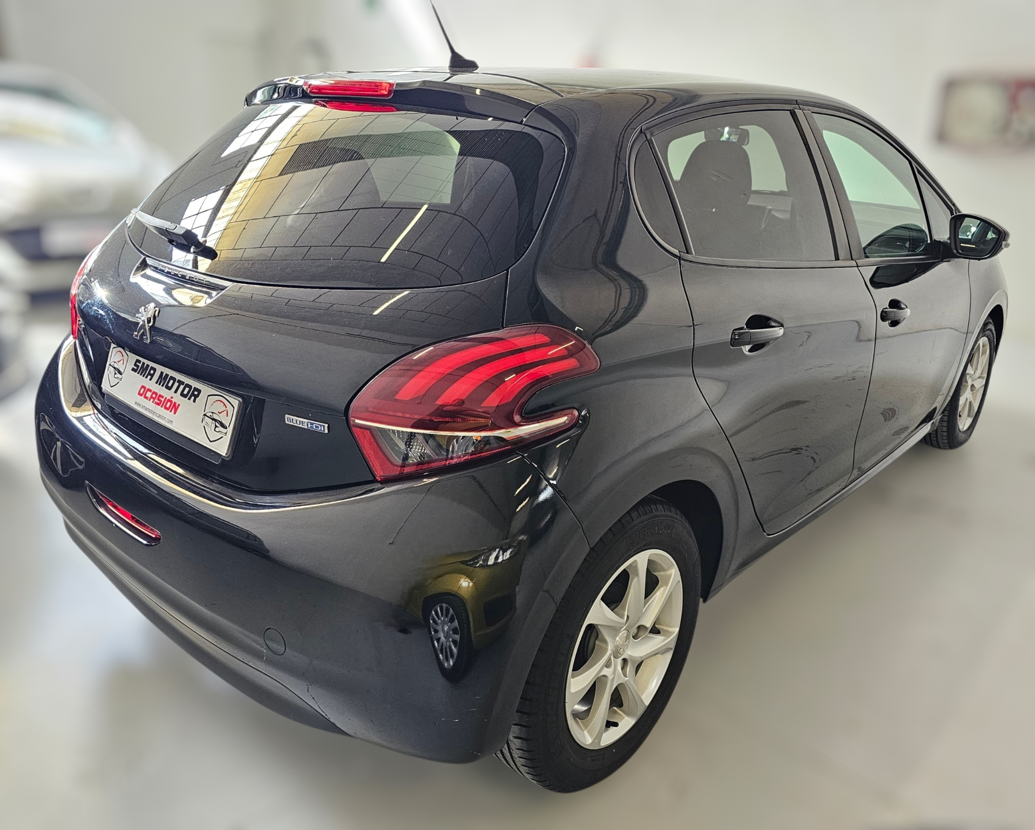 Peugeot 208 1.6 Blue-HDi Active - Imagen 21