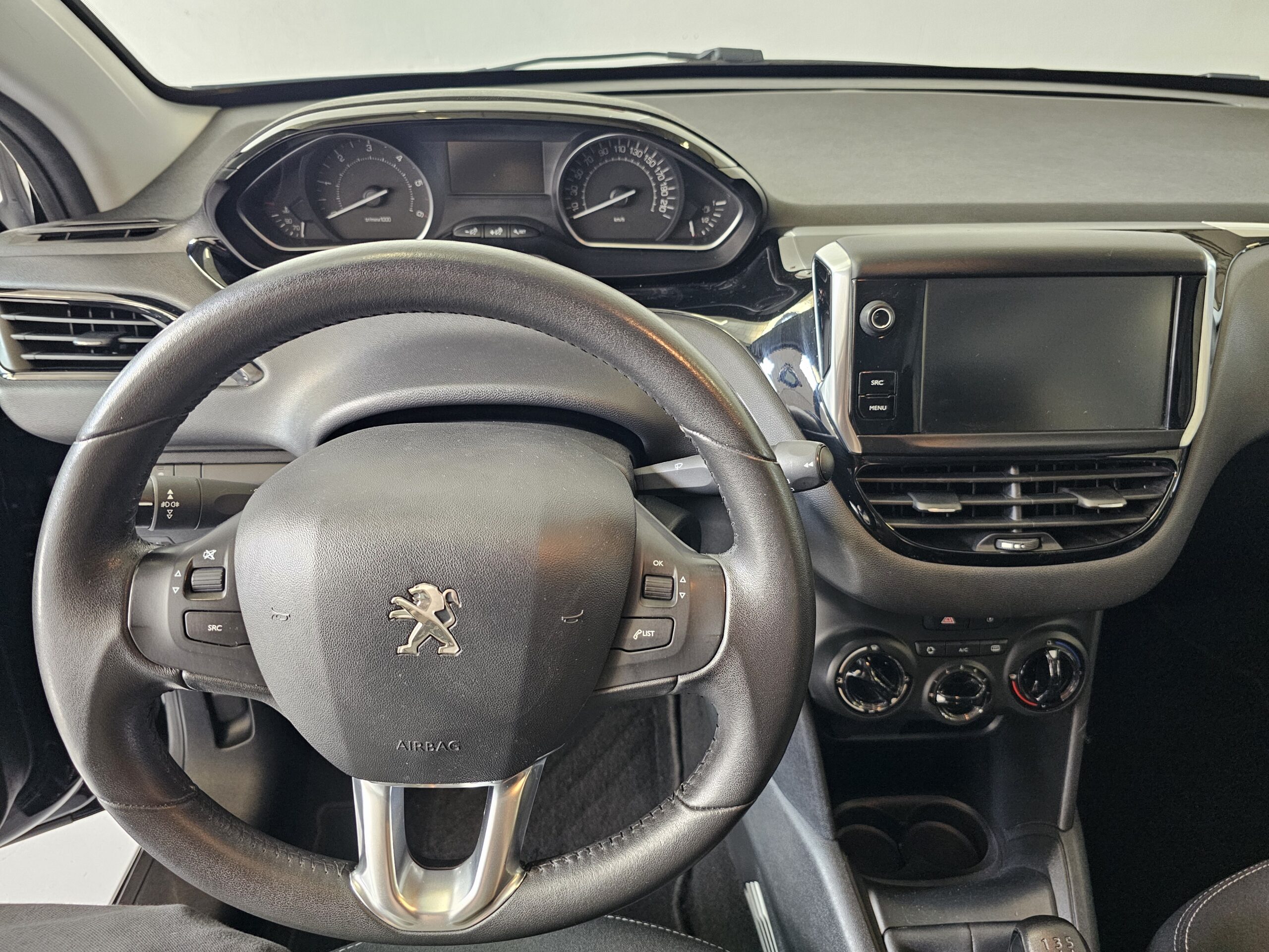 Peugeot 208 1.6 Blue-HDi Active - Imagen 25
