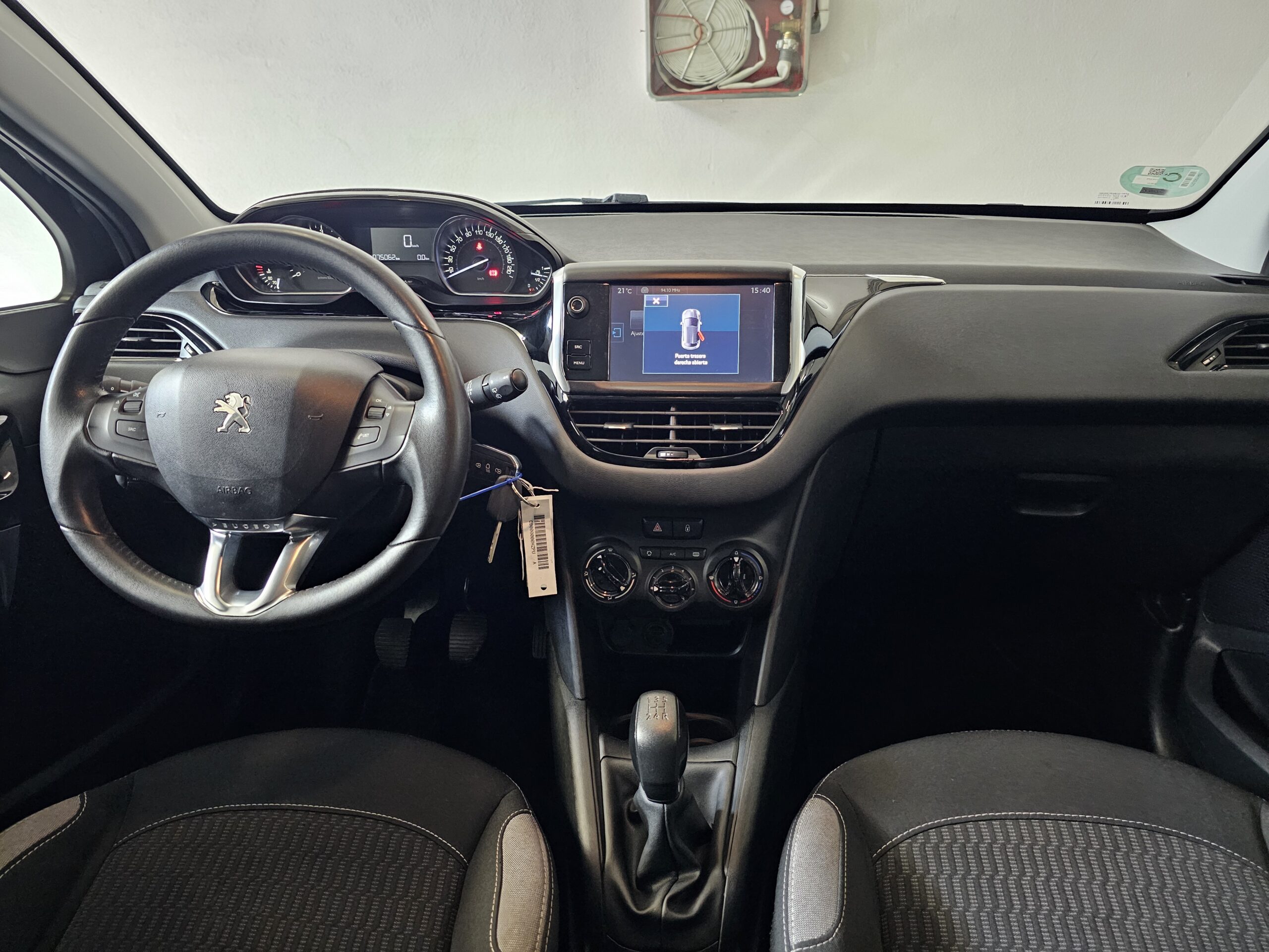 Peugeot 208 1.6 Blue-HDi Active - Imagen 37