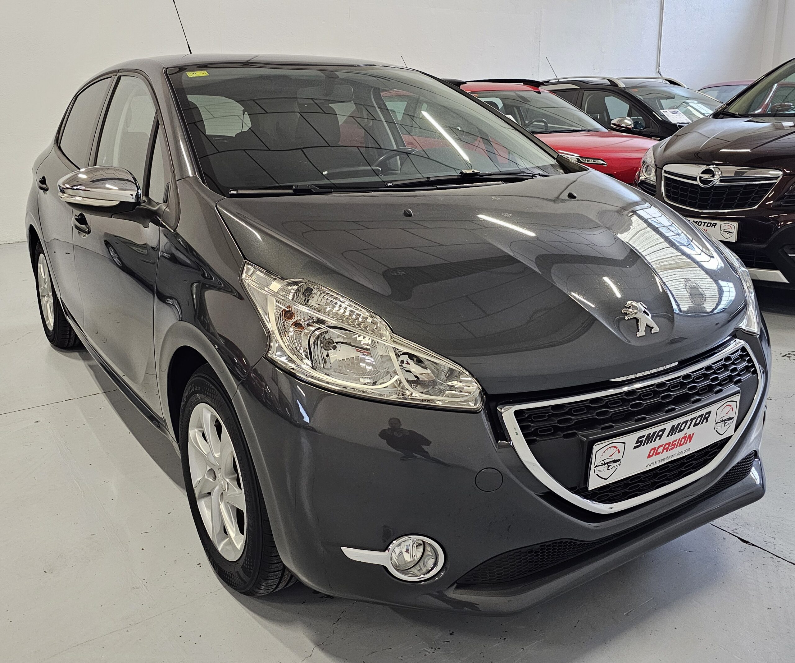 Peugeot 208 1.2 VTi Style 2014 (Gris) - Imagen 6