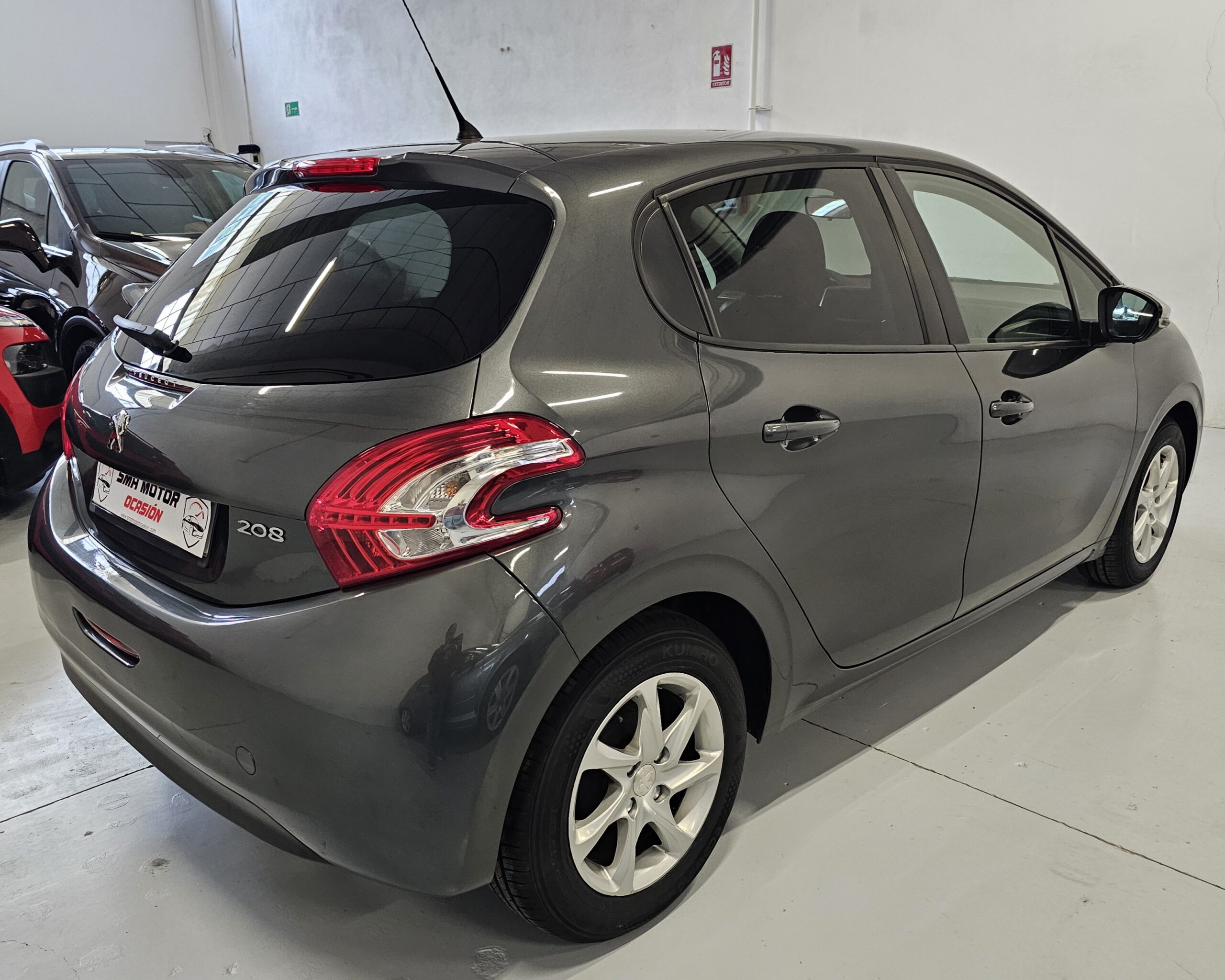 Peugeot 208 1.2 VTi Style 2014 (Gris) - Imagen 13