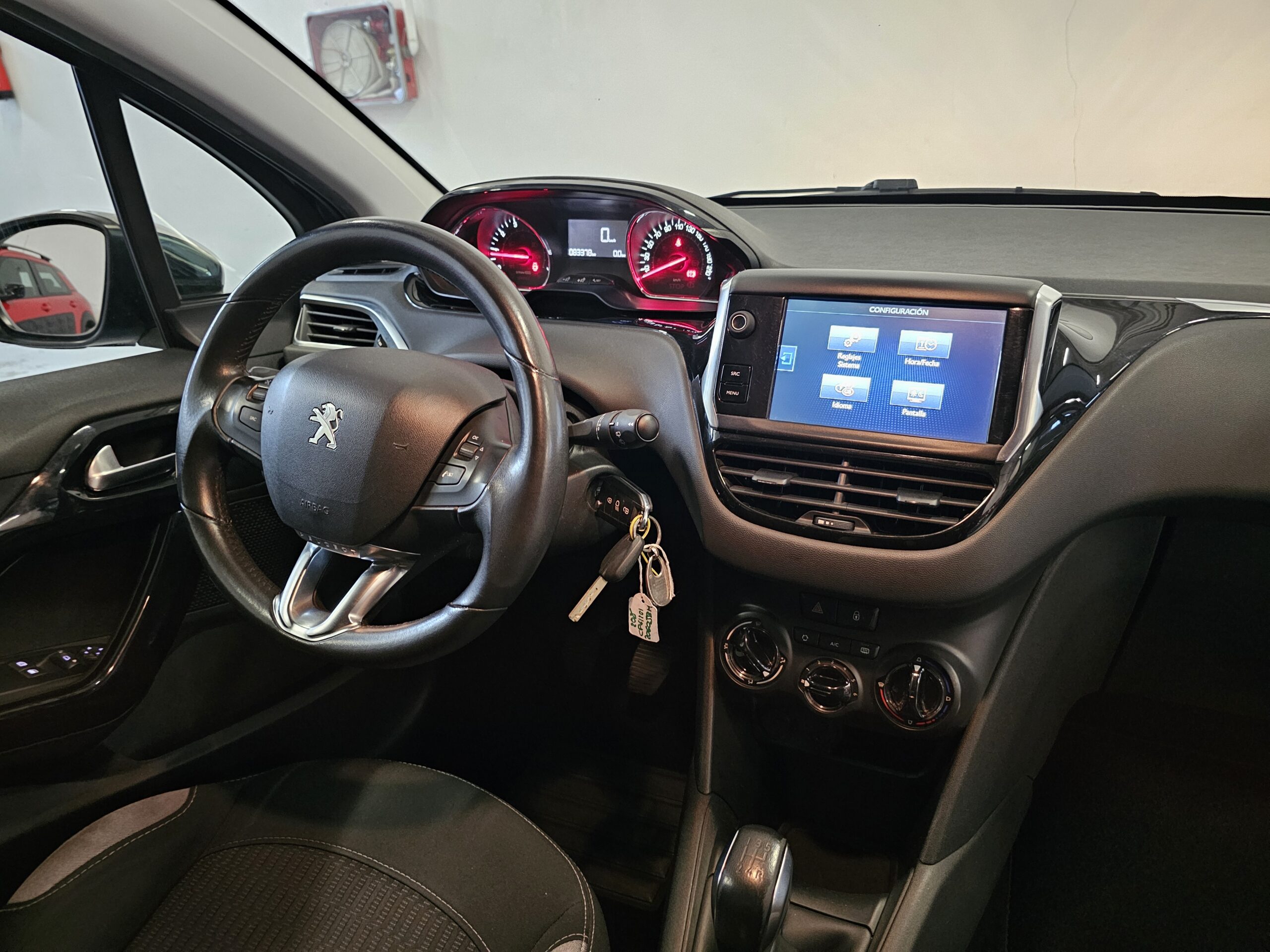 Peugeot 208 1.2 VTi Style 2014 (Gris) - Imagen 31