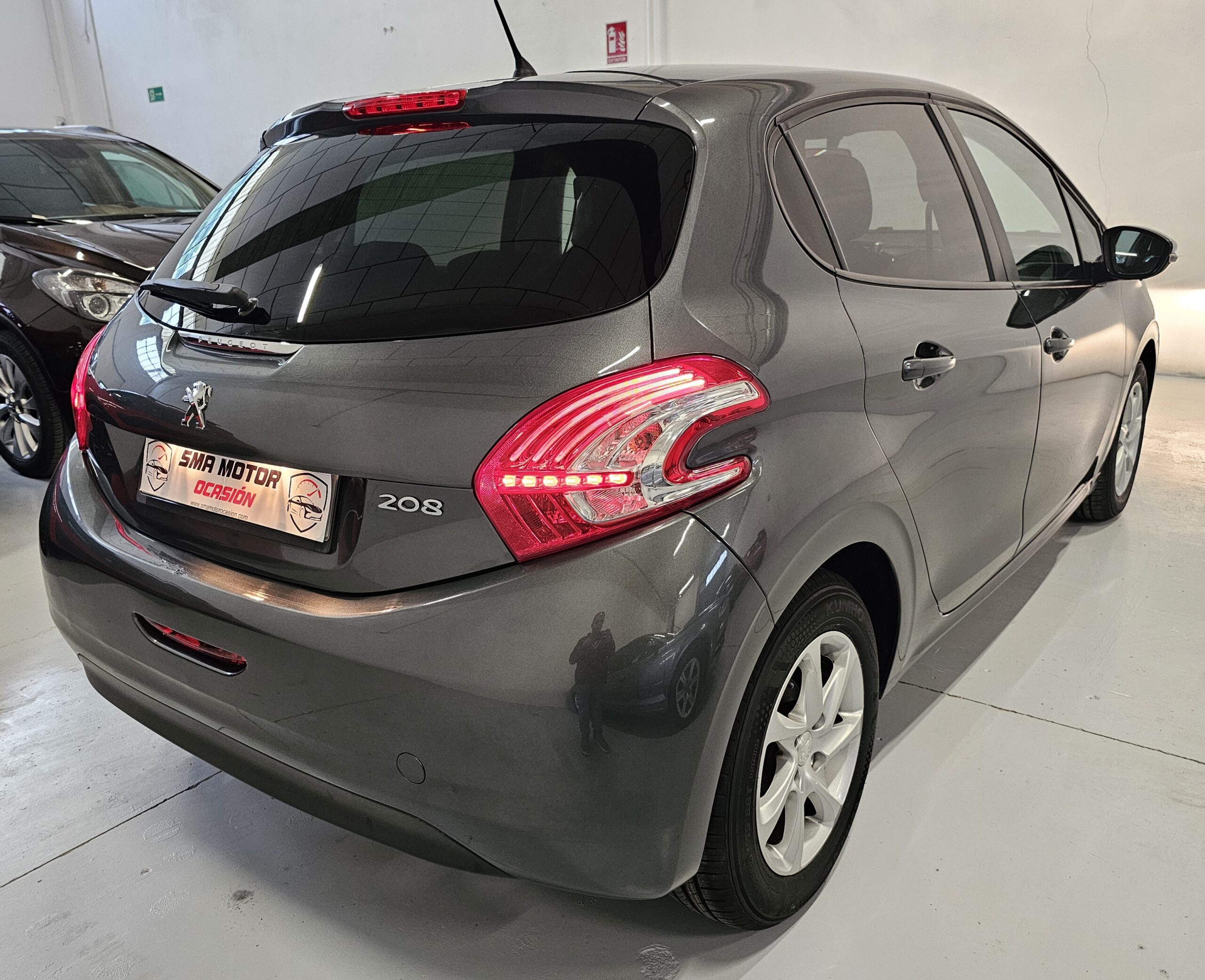 Peugeot 208 1.2 VTi Style 2014 (Gris) - Imagen 43