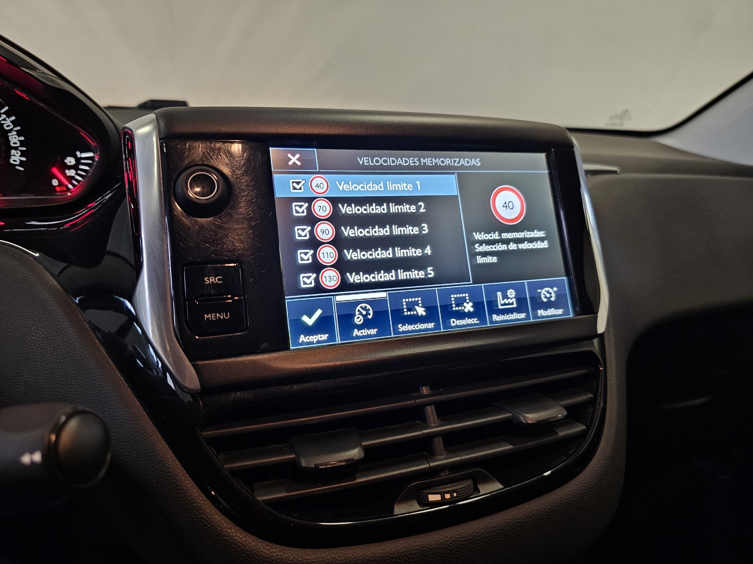 Peugeot 208 1.2 VTi Style 2014 (Gris) - Imagen 48