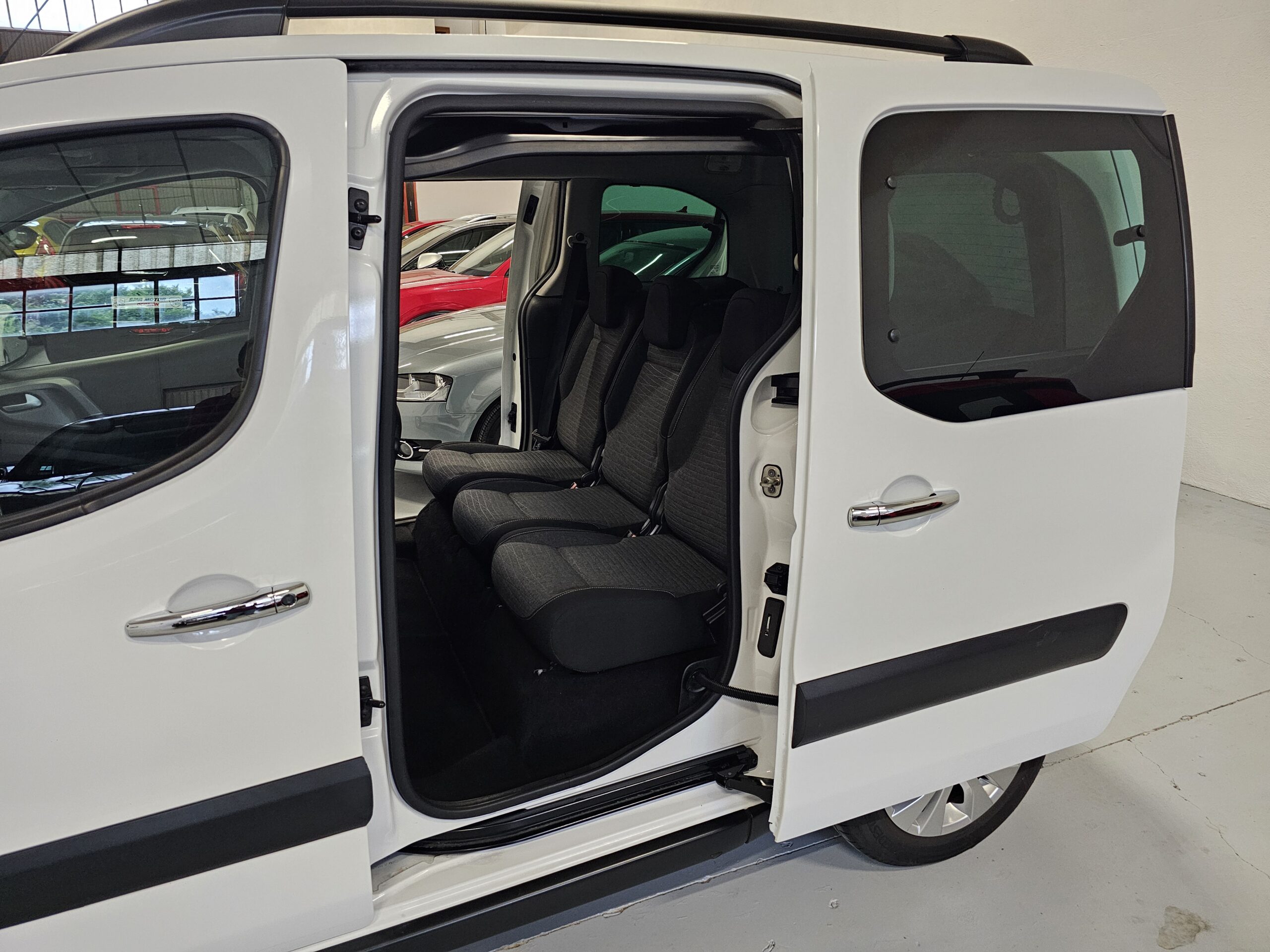 Citroen Berlingo 1.2 110CV MULTISPACE ***(EDICION ESPECIAL 20 ANIVERSARIO)*** - Imagen 26