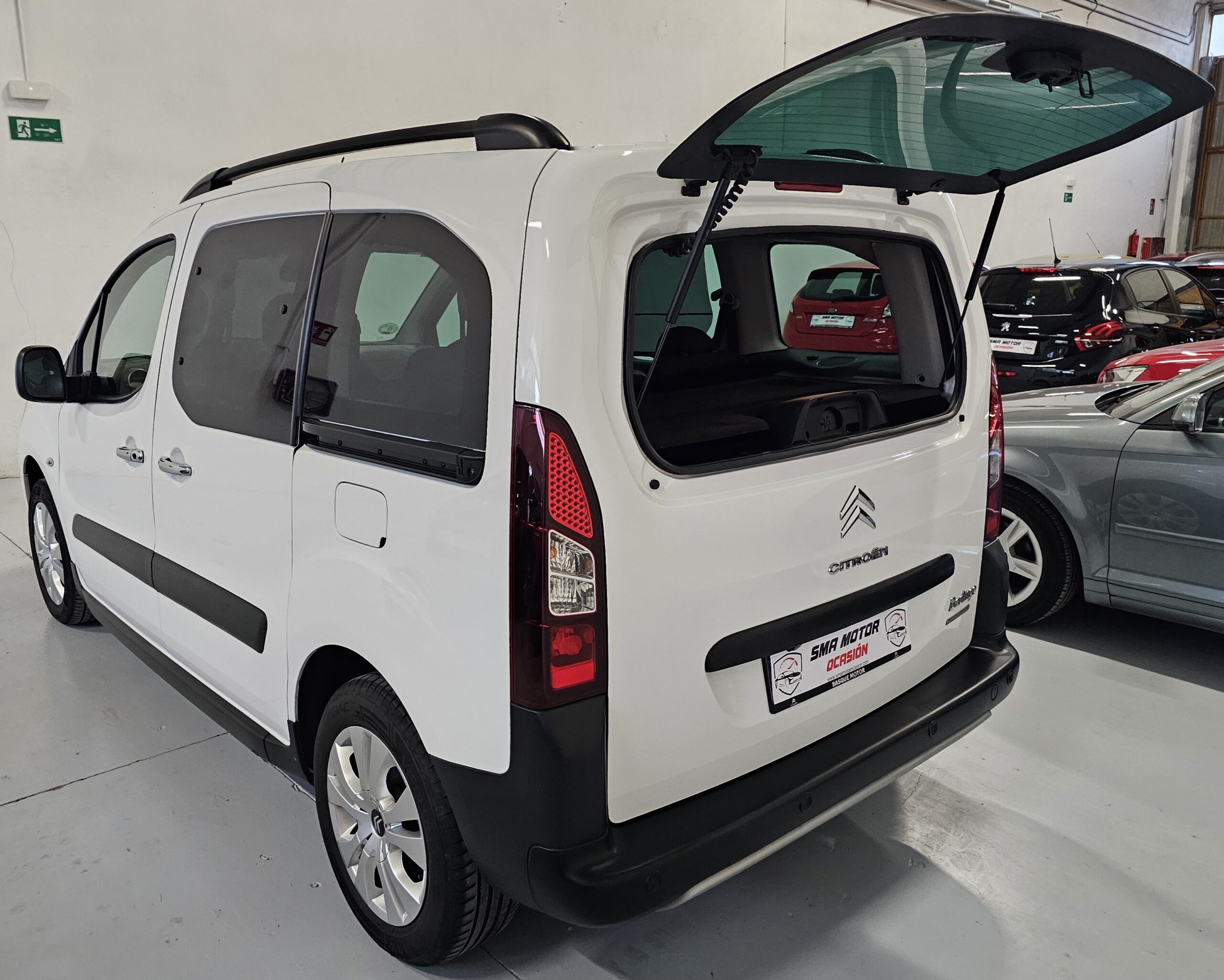 Citroen Berlingo 1.2 110CV MULTISPACE ***(EDICION ESPECIAL 20 ANIVERSARIO)*** - Imagen 32