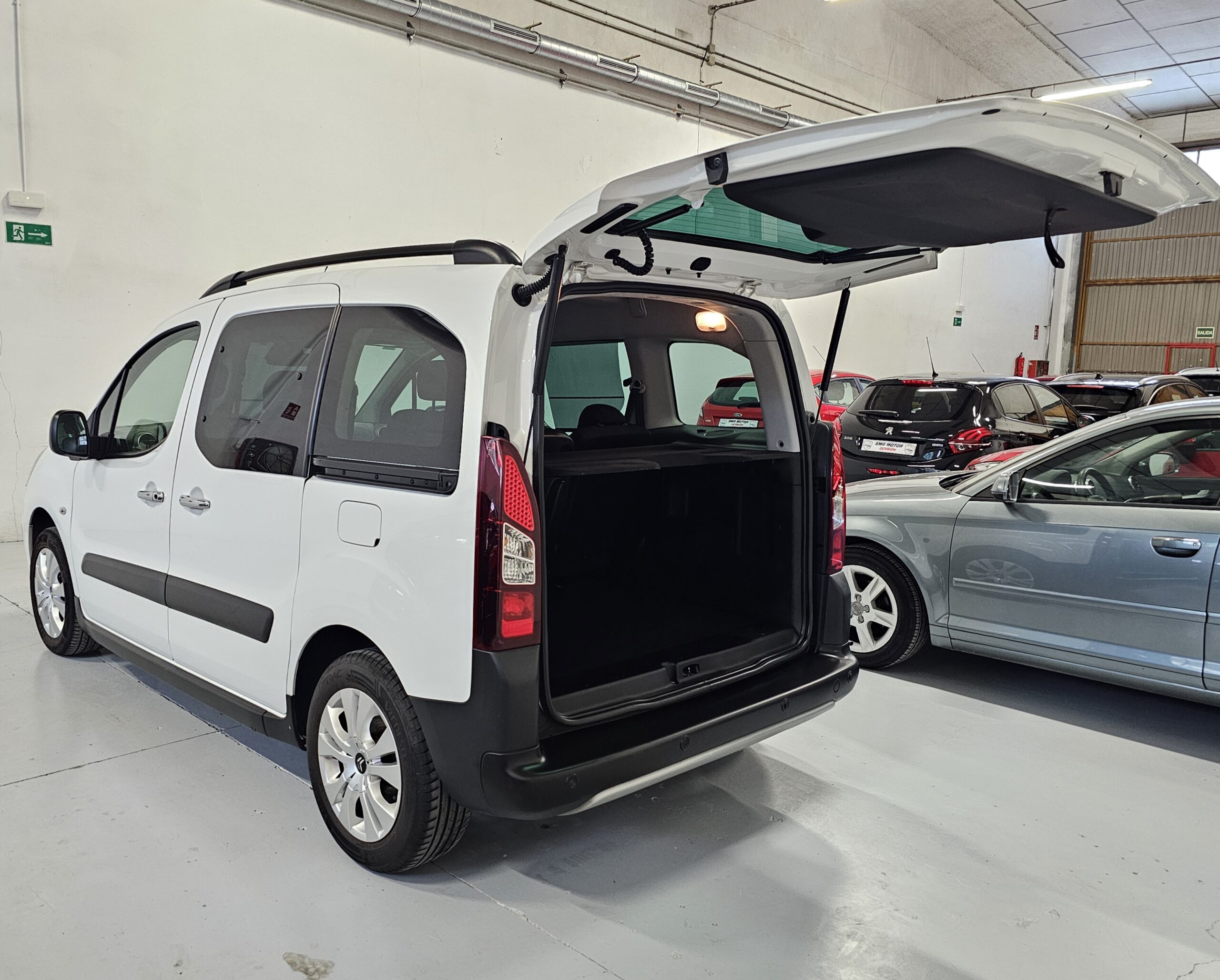 Citroen Berlingo 1.2 110CV MULTISPACE ***(EDICION ESPECIAL 20 ANIVERSARIO)*** - Imagen 34
