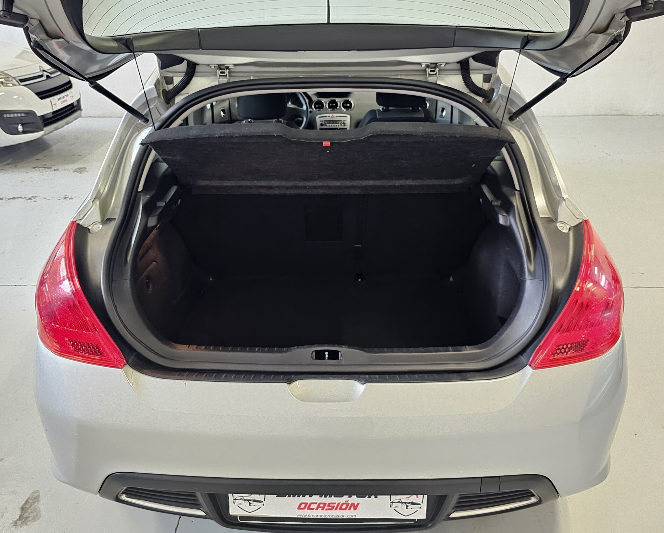 Peugeot 308 1.6 e-HDi Active - Imagen 24