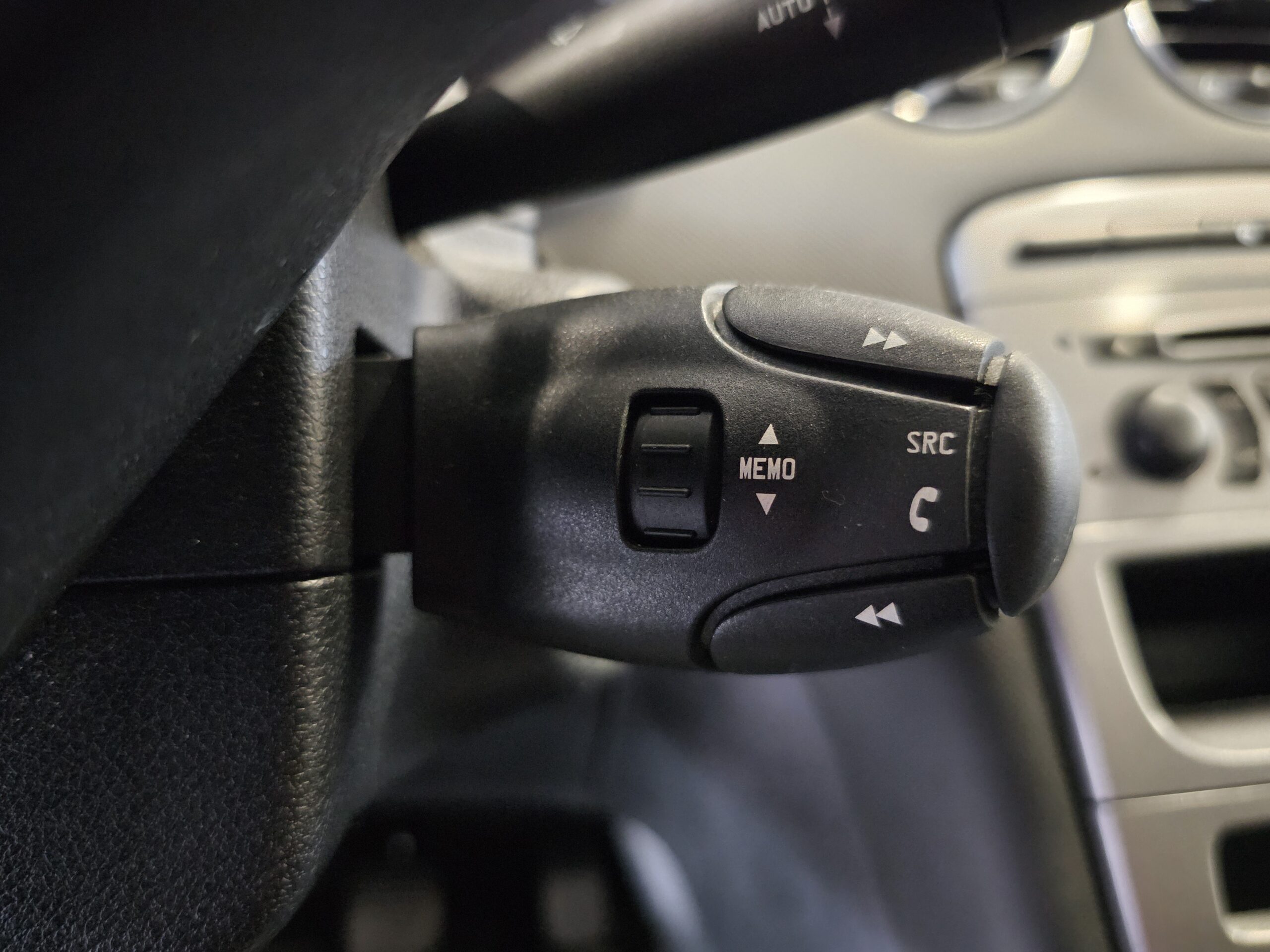 Peugeot 308 1.6 e-HDi Active - Imagen 29