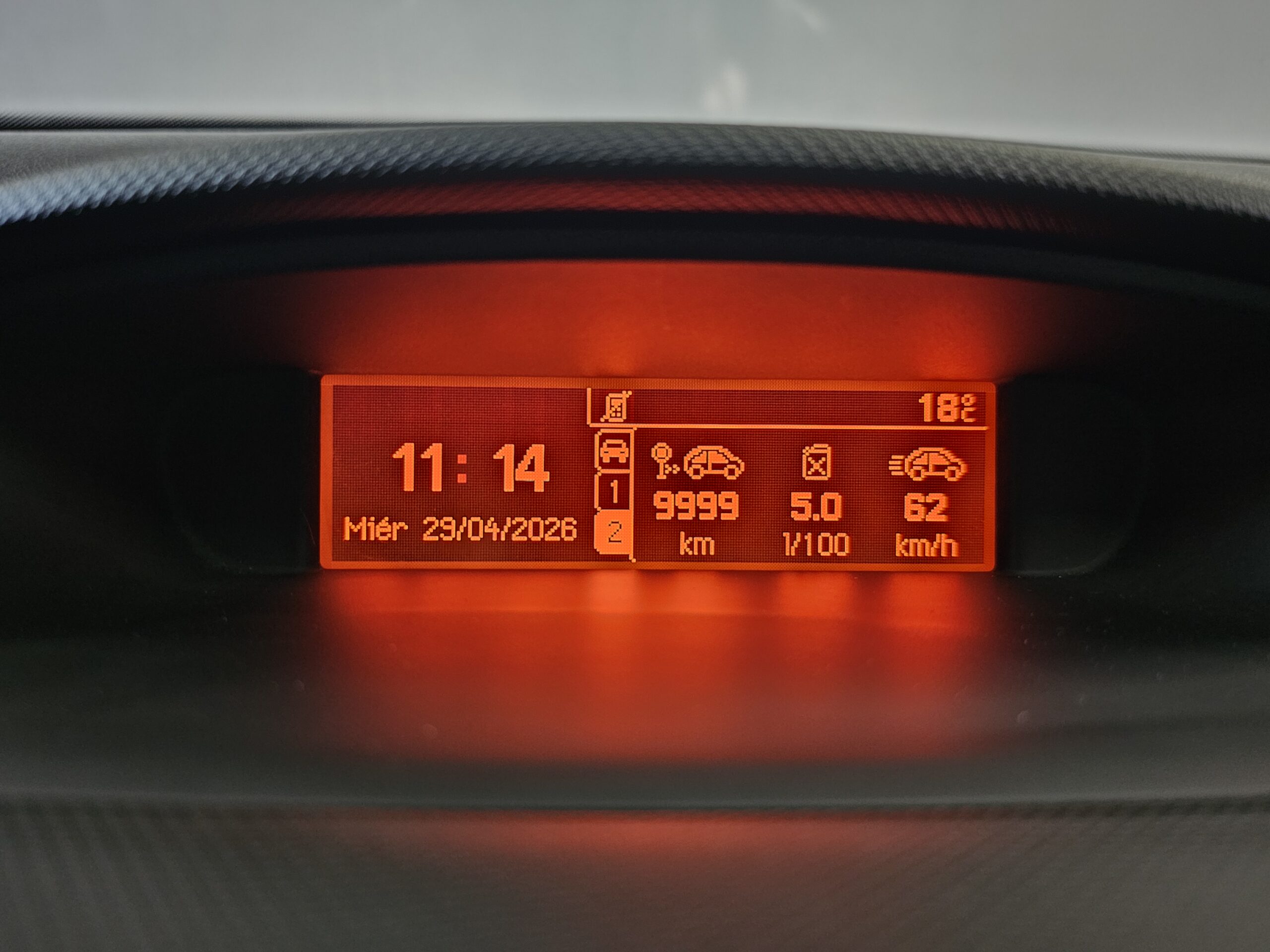 Peugeot 308 1.6 e-HDi Active - Imagen 34