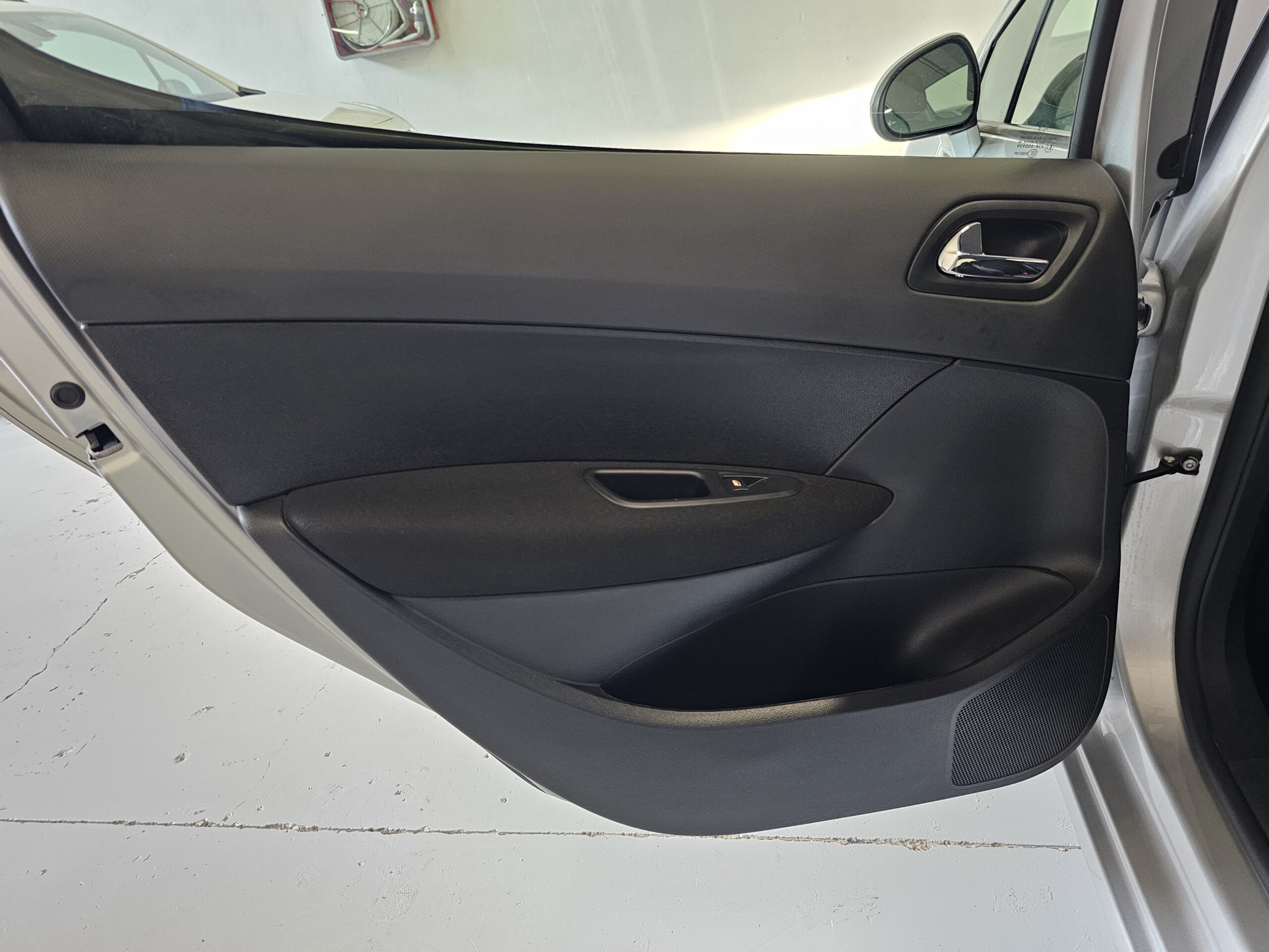 Peugeot 308 1.6 e-HDi Active - Imagen 47