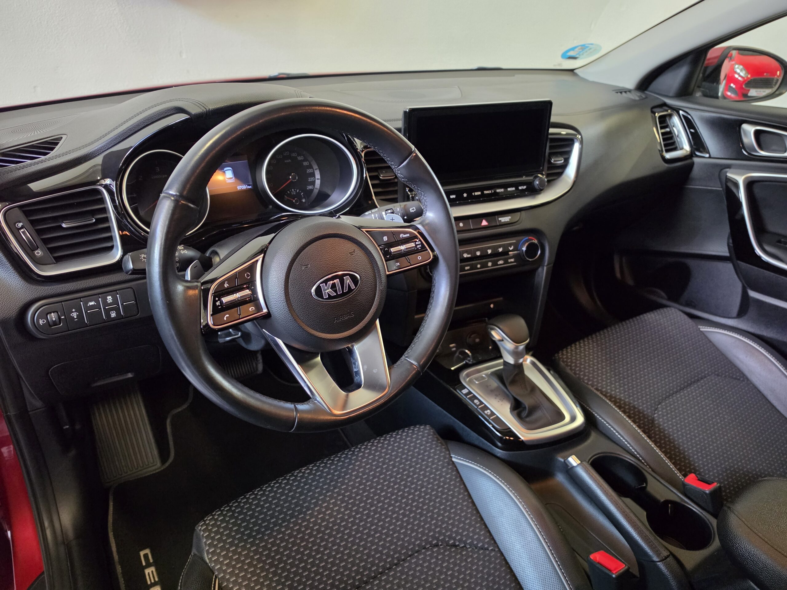 Kia cee'd 1.6 CRDi Mild-Hybrid Tech - Imagen 23