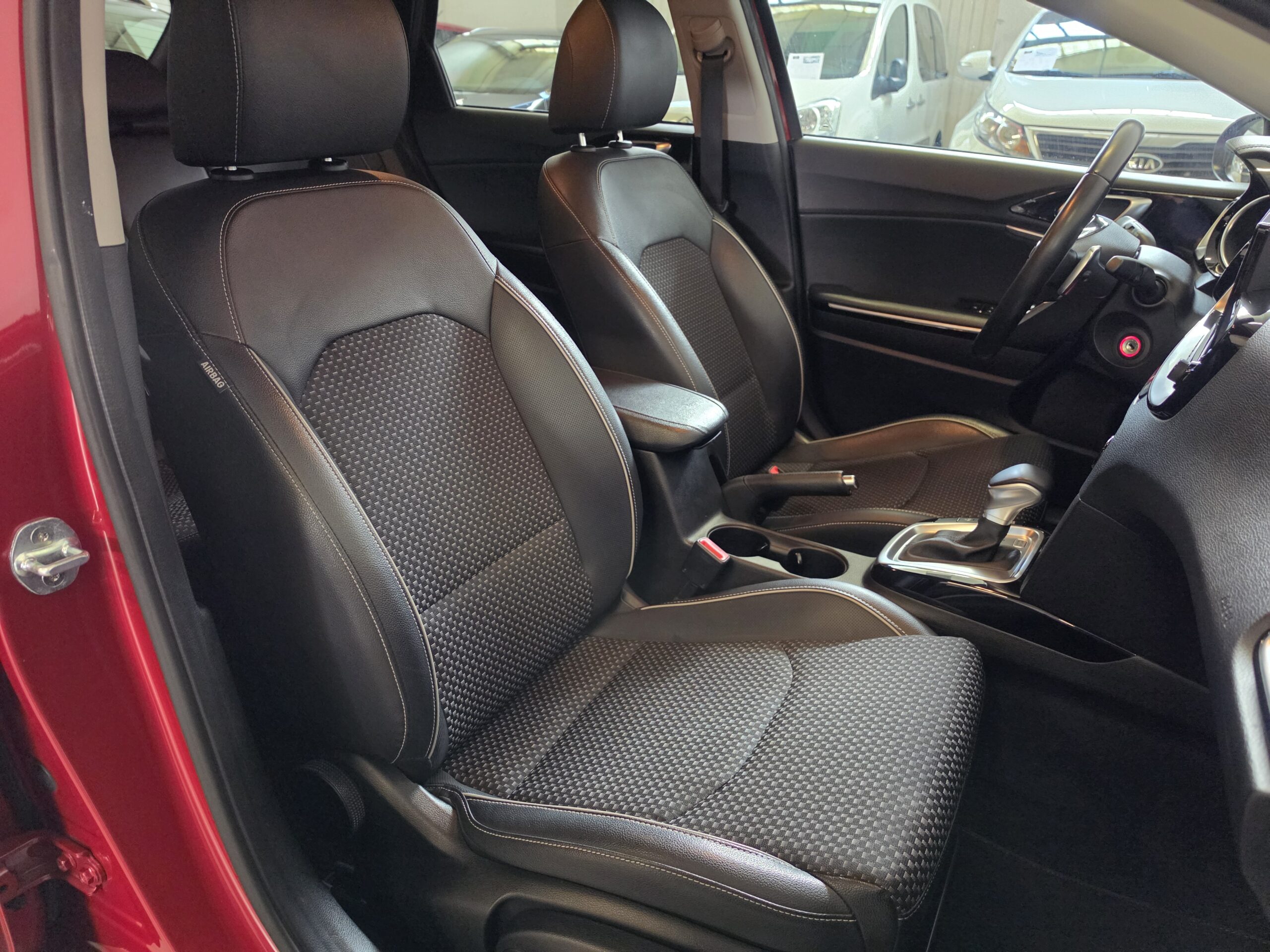Kia cee'd 1.6 CRDi Mild-Hybrid Tech - Imagen 26